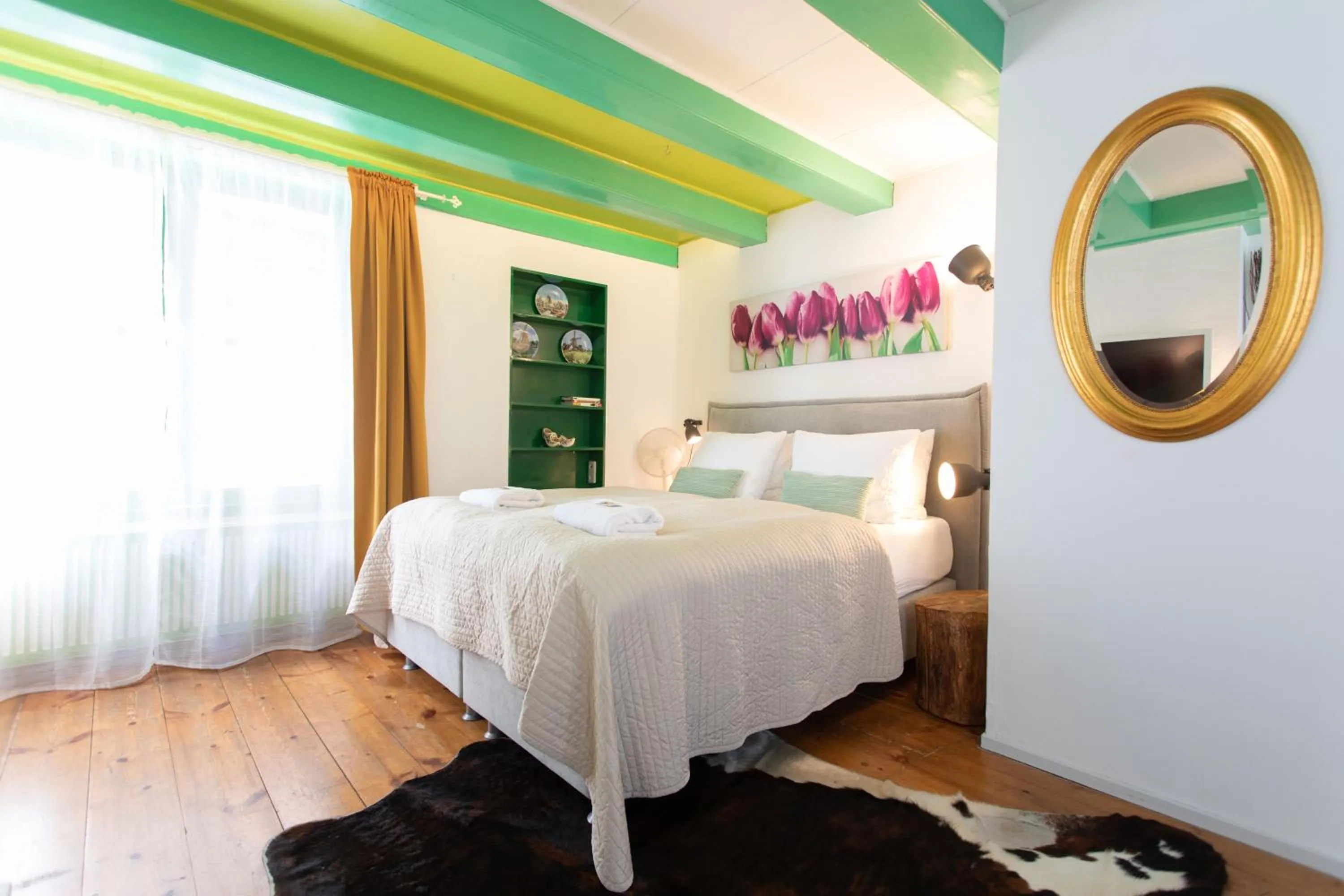 Bedroom, Bed in Tulip of Amsterdam