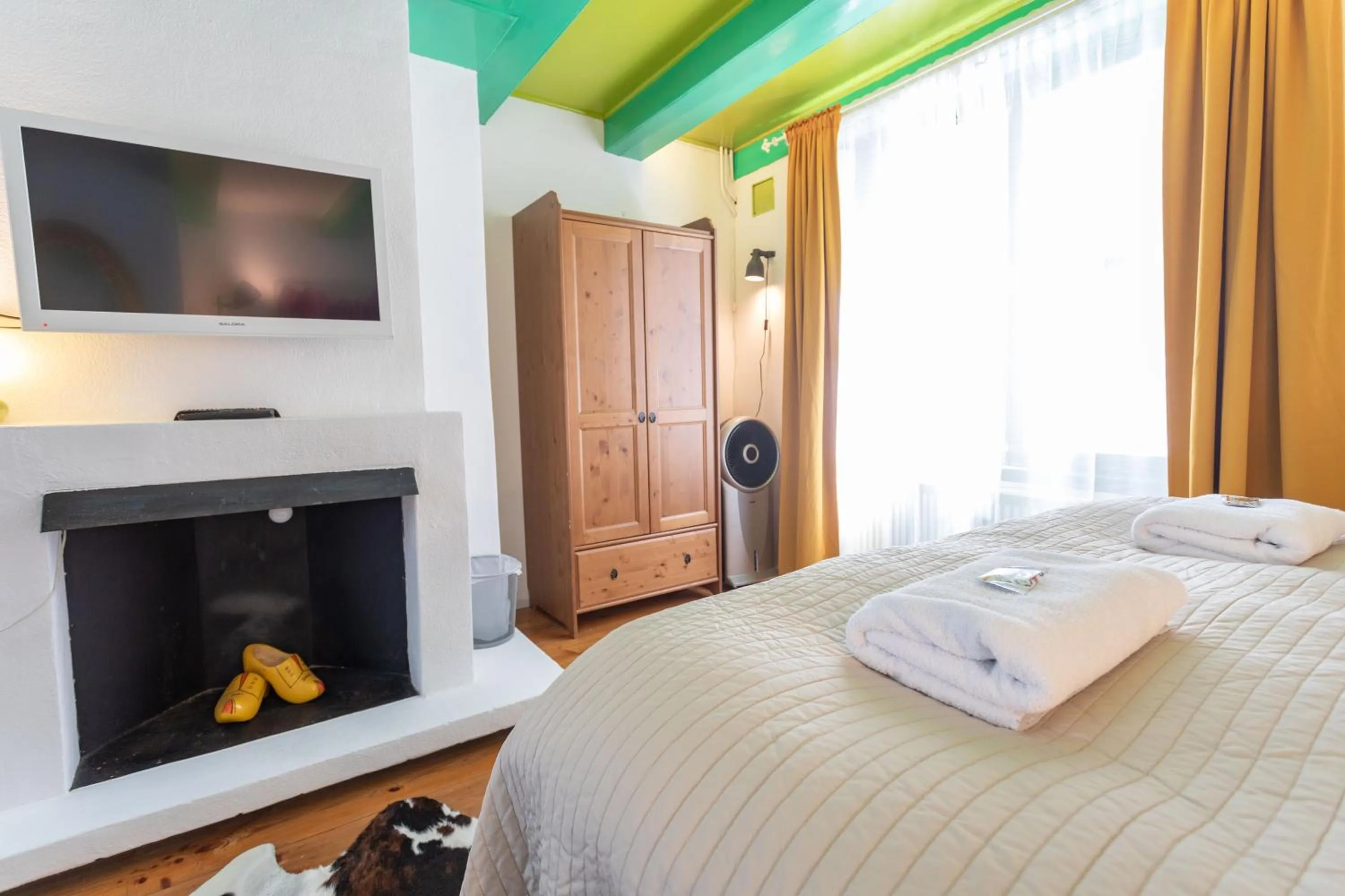 Bed in Tulip of Amsterdam