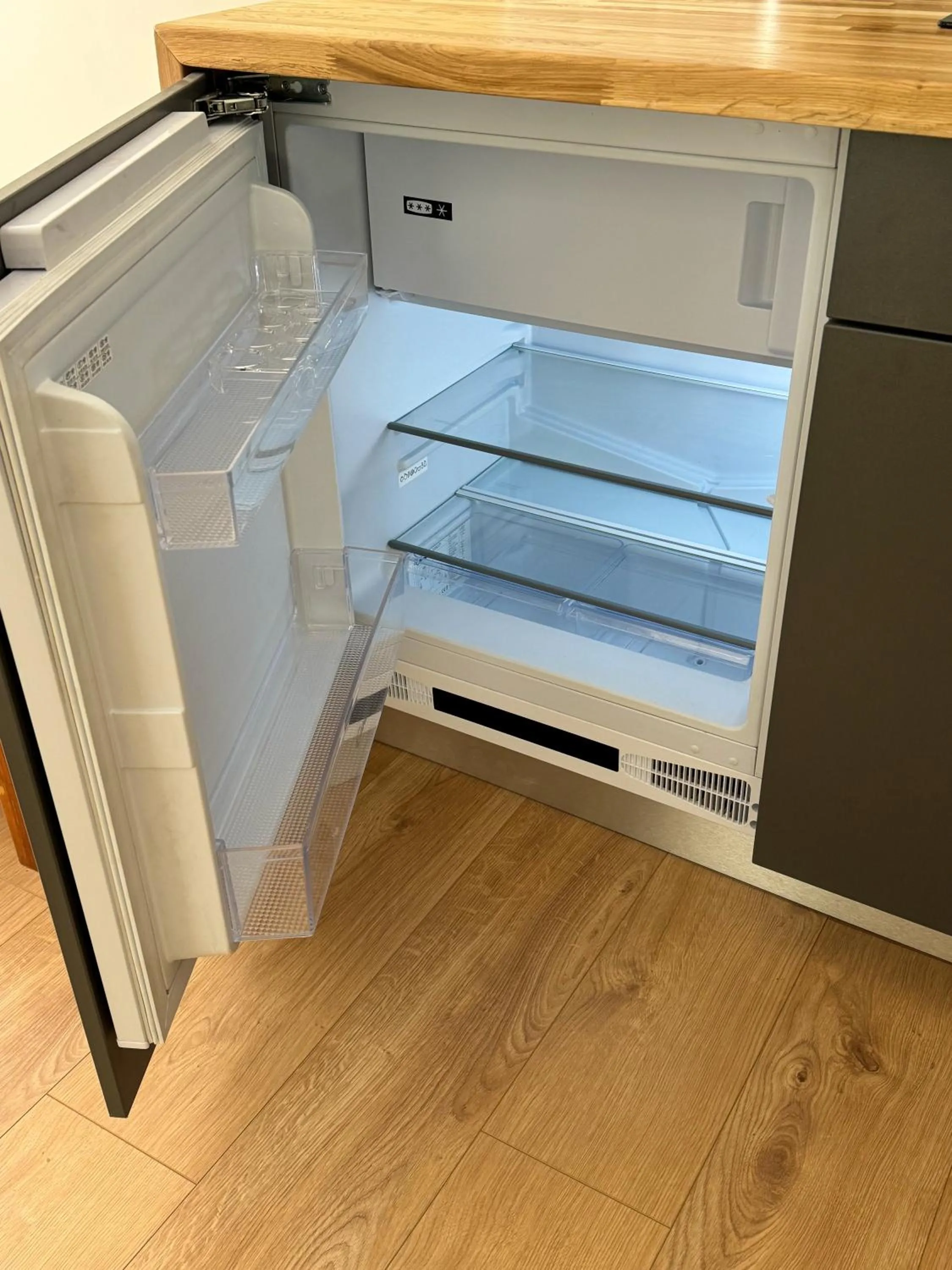 Kitchen or kitchenette in Veldzes Nams