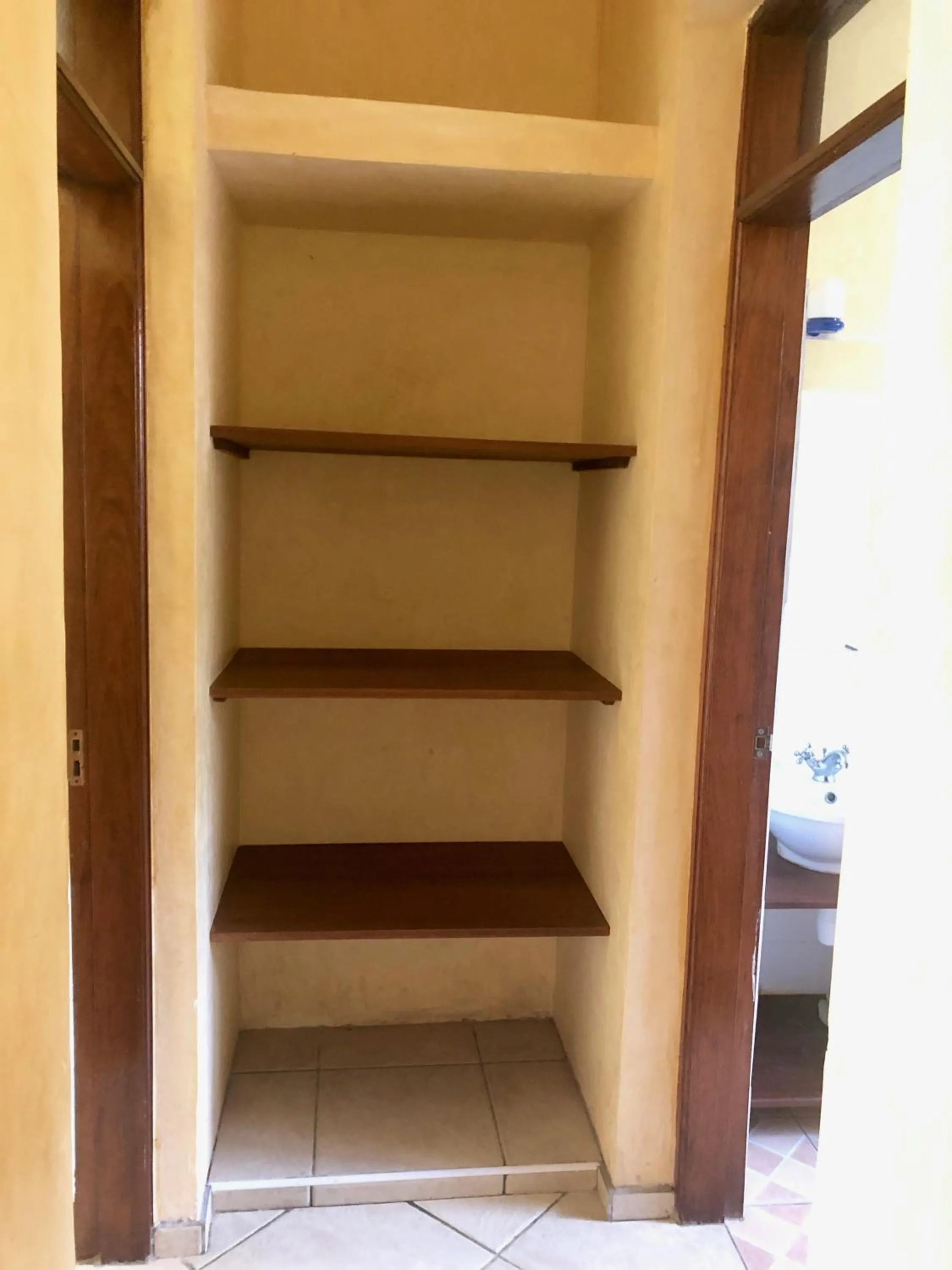 wardrobe in Flametree Beach Homes
