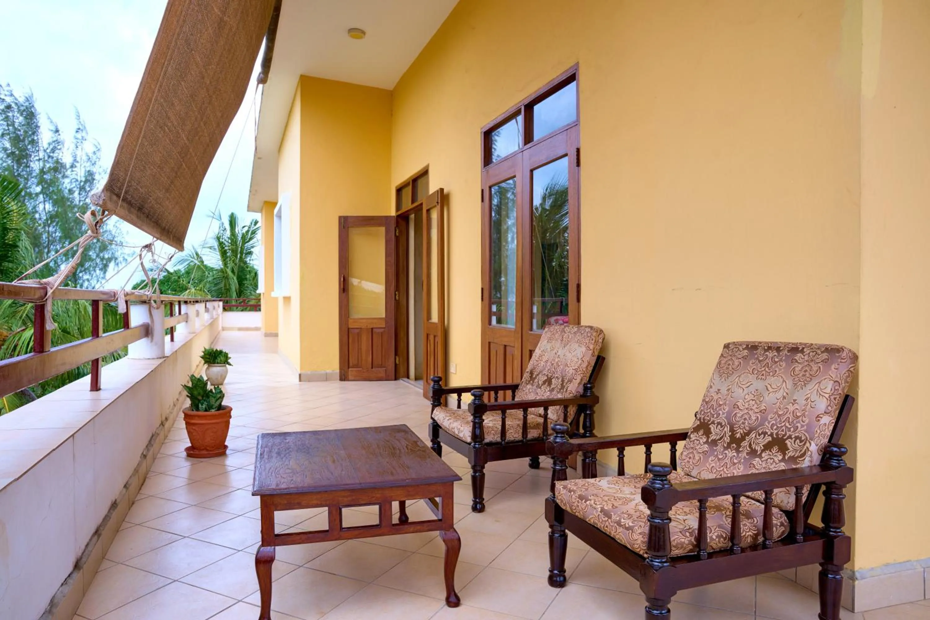 Balcony/Terrace in Flametree Beach Homes