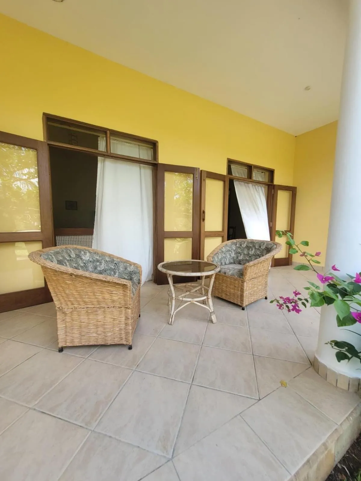 Balcony/Terrace in Flametree Beach Homes