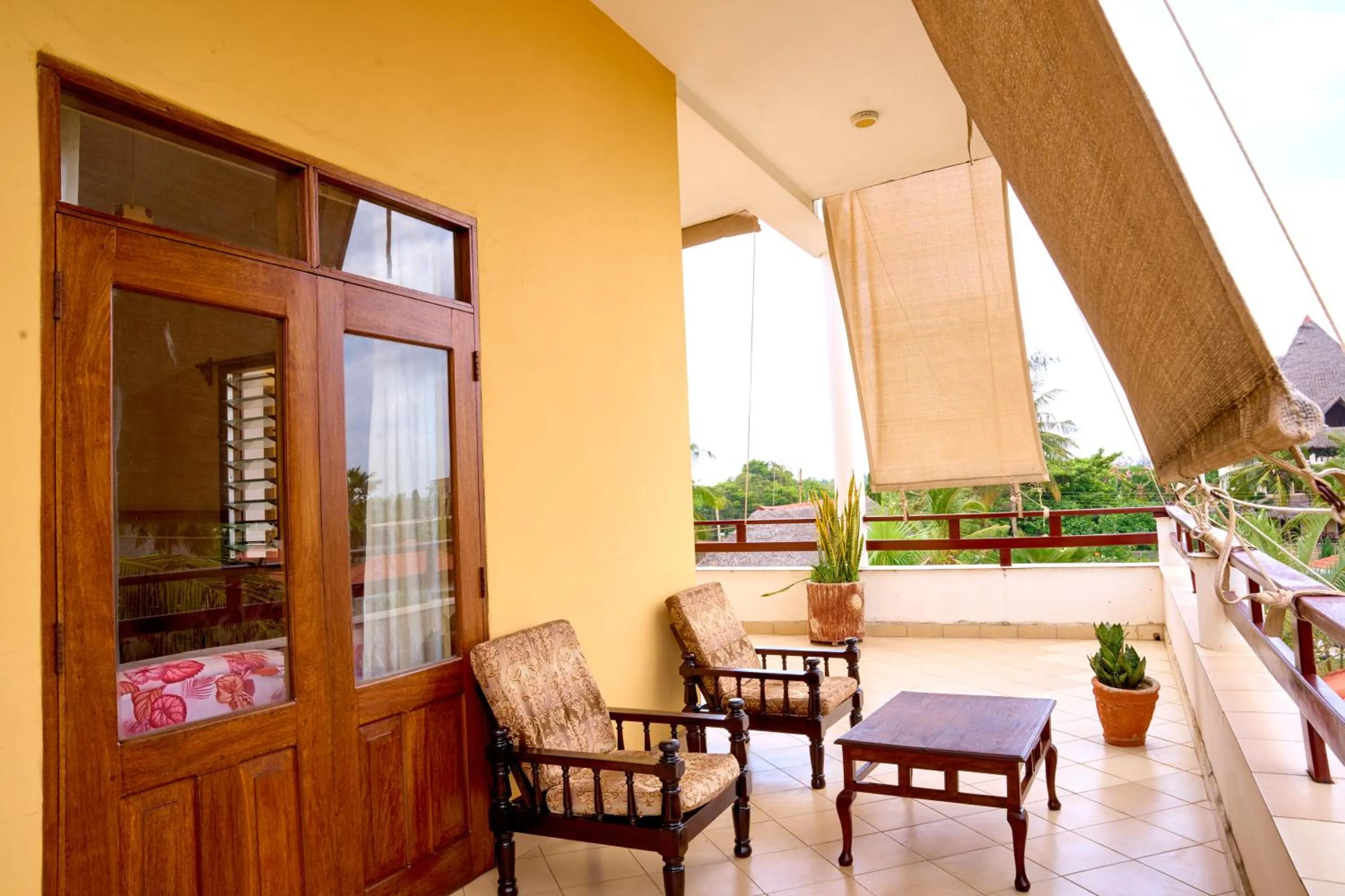 Balcony/Terrace in Flametree Beach Homes