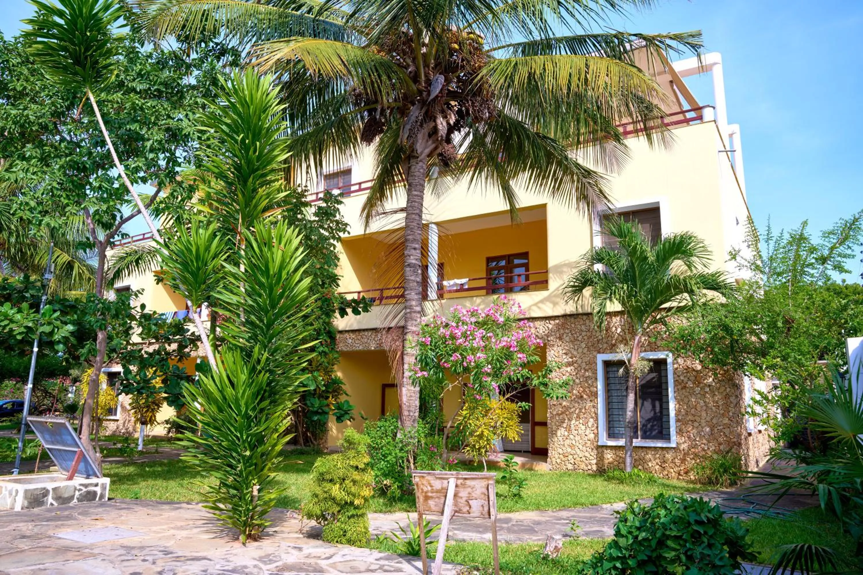 Property building in Flametree Beach Homes