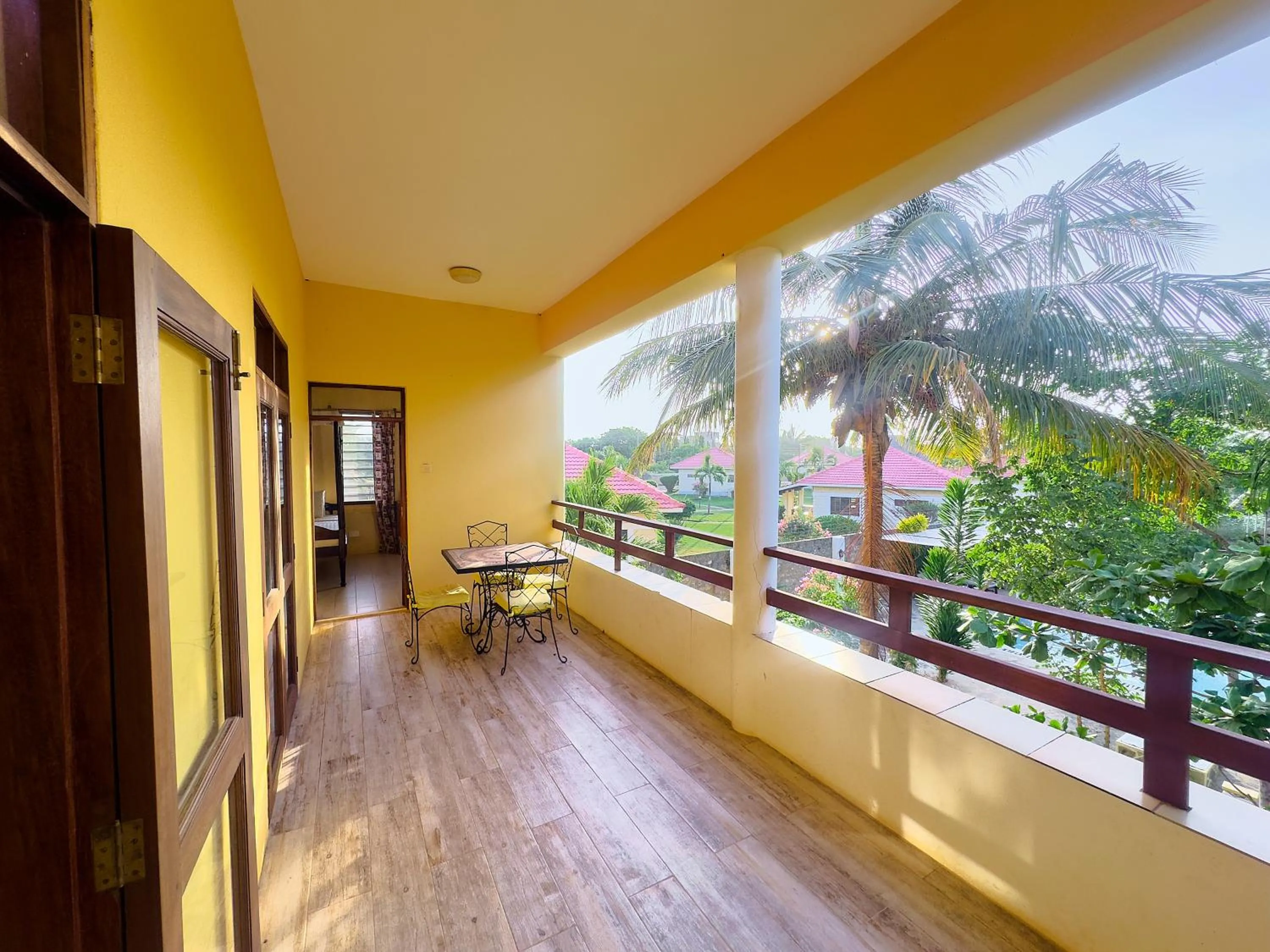 Balcony/Terrace in Flametree Beach Homes