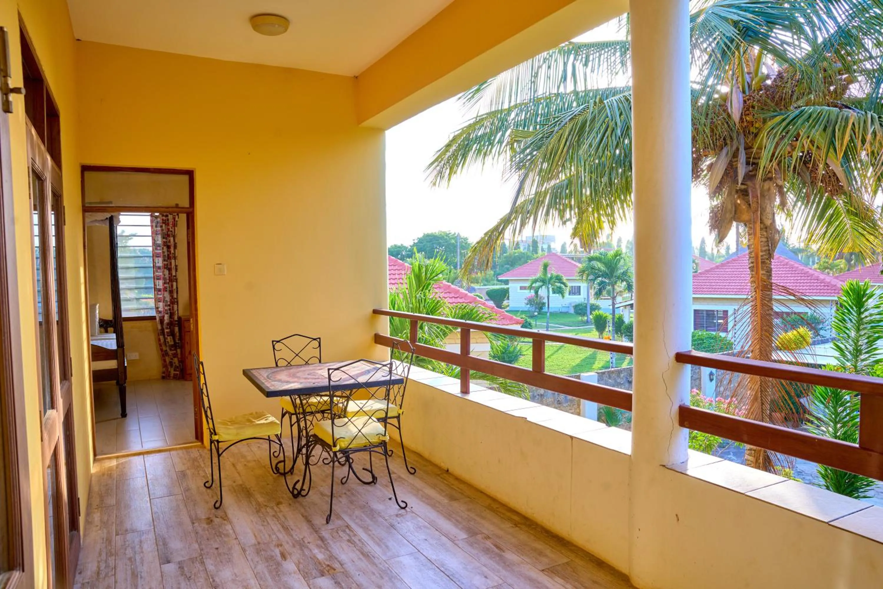 Balcony/Terrace in Flametree Beach Homes