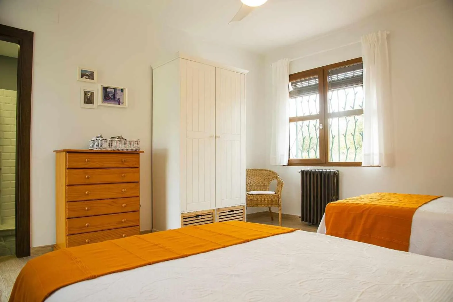 Bed in B&B Masía Aitona