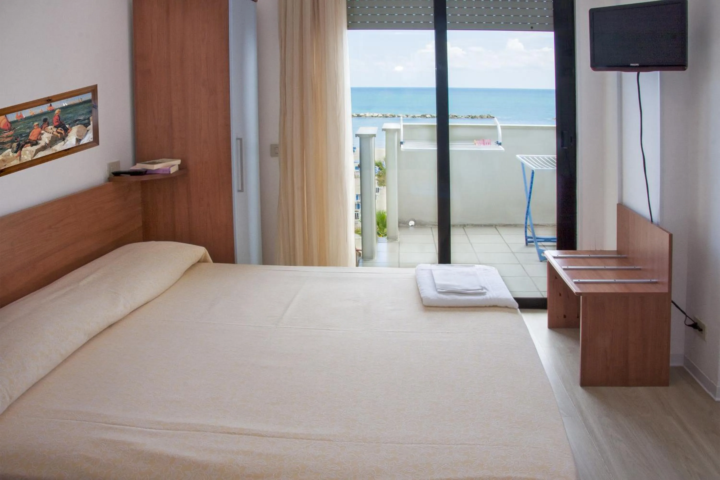 Bed in Residence Sunrise