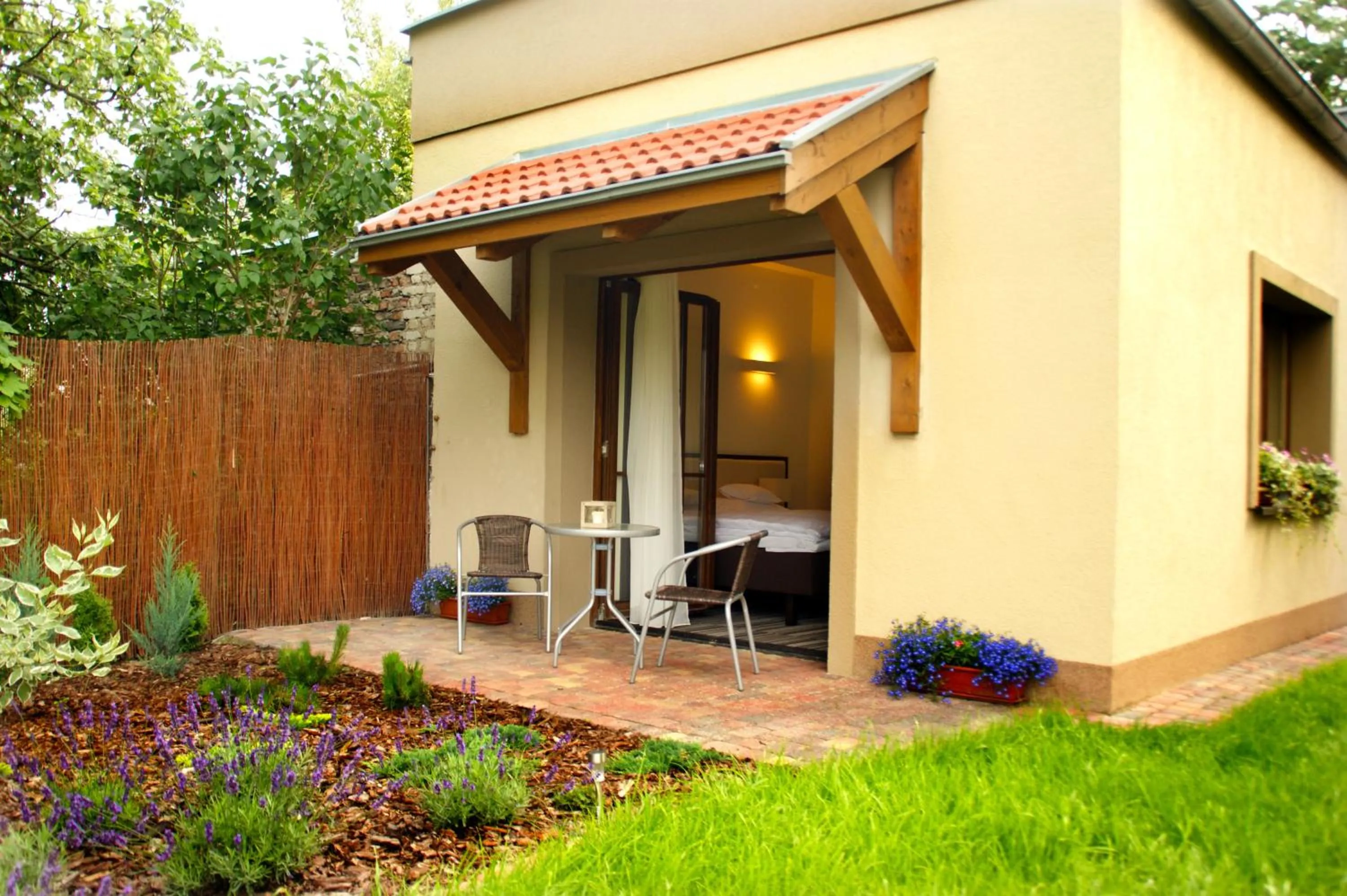 Patio in City Center House Elephant