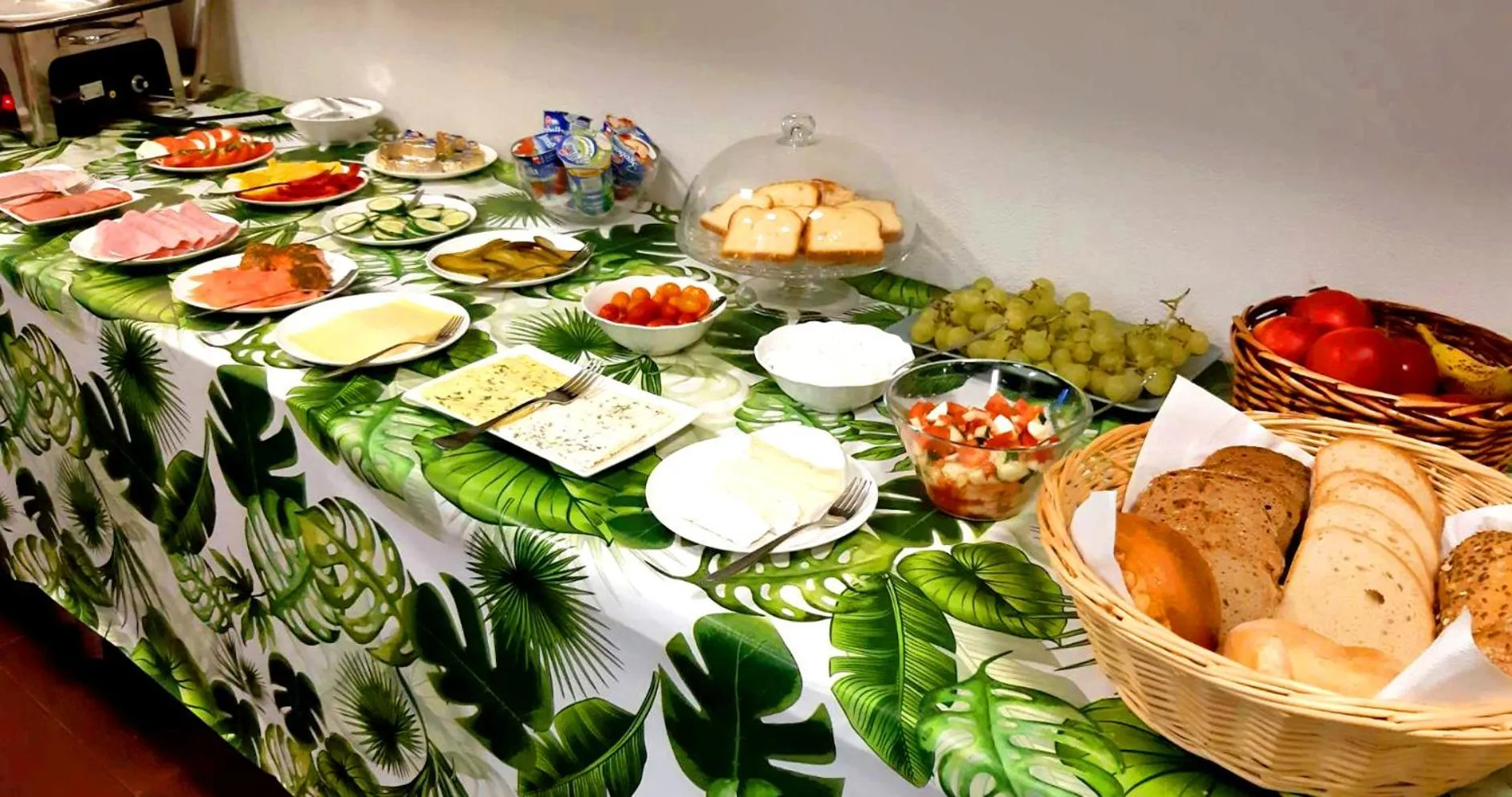 Breakfast in City Center House Elephant