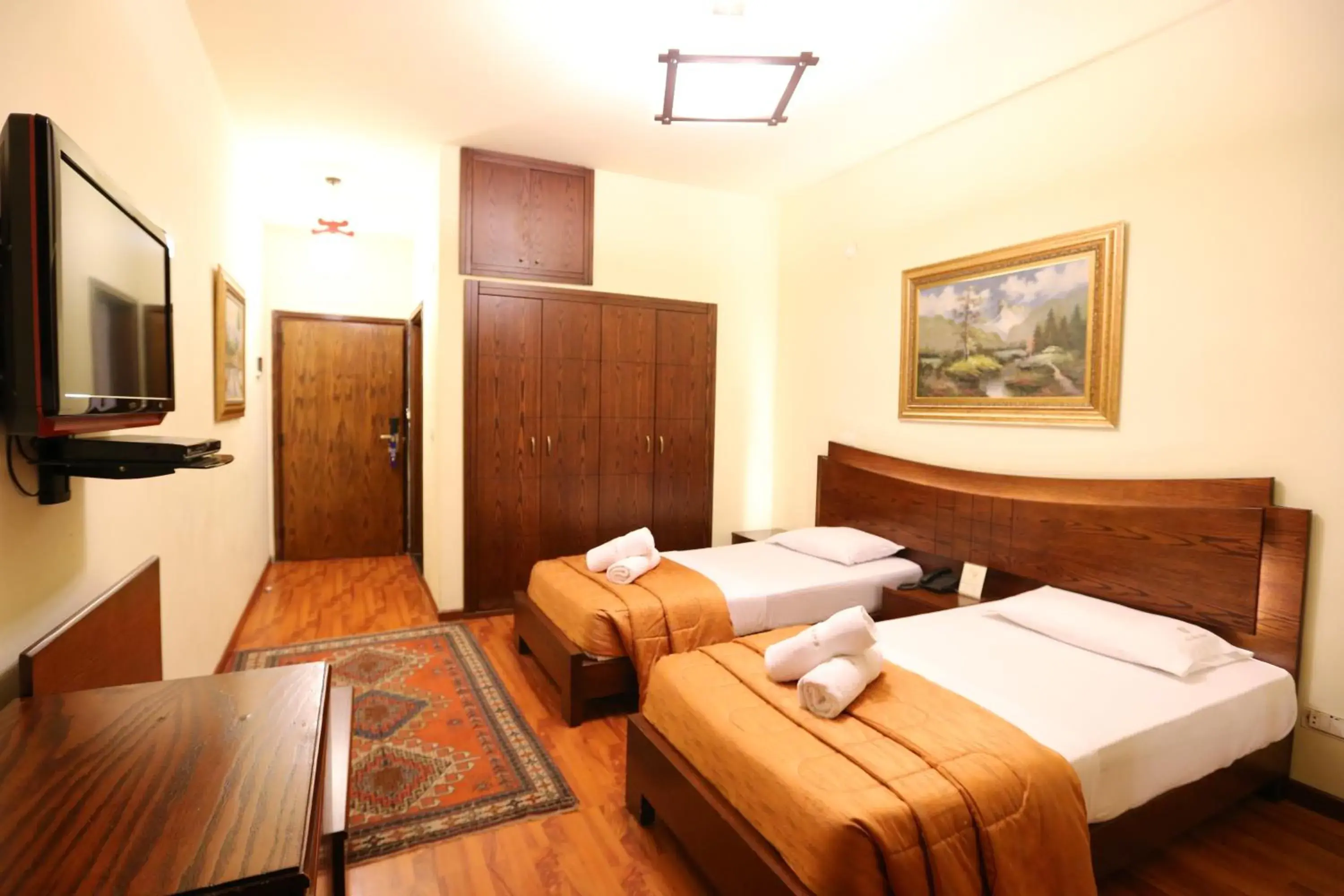 Photo of the whole room, Bed in Grand Gabriel Photo of the whole room, Bed in Grand Gabriel