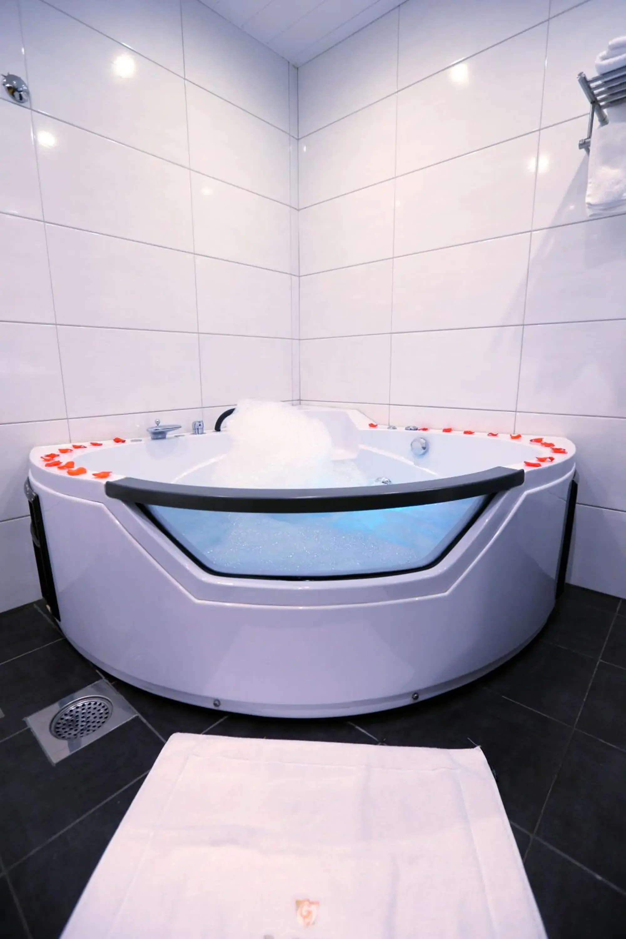 Grand Gabriel Grand Gabriel