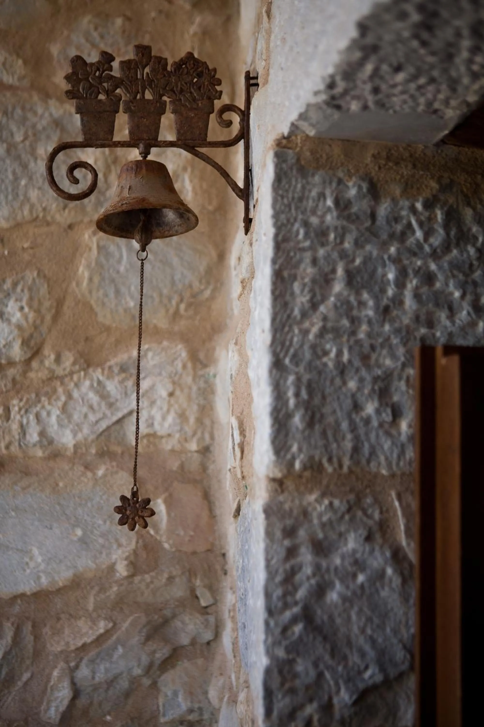 Decorative detail in Mavromichalai