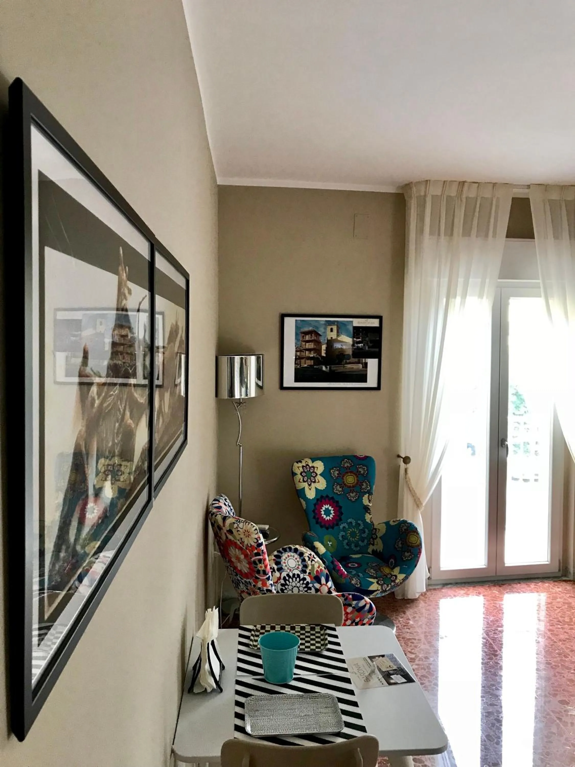 Kitchen or kitchenette in B&B Baronia Luxury Rooms