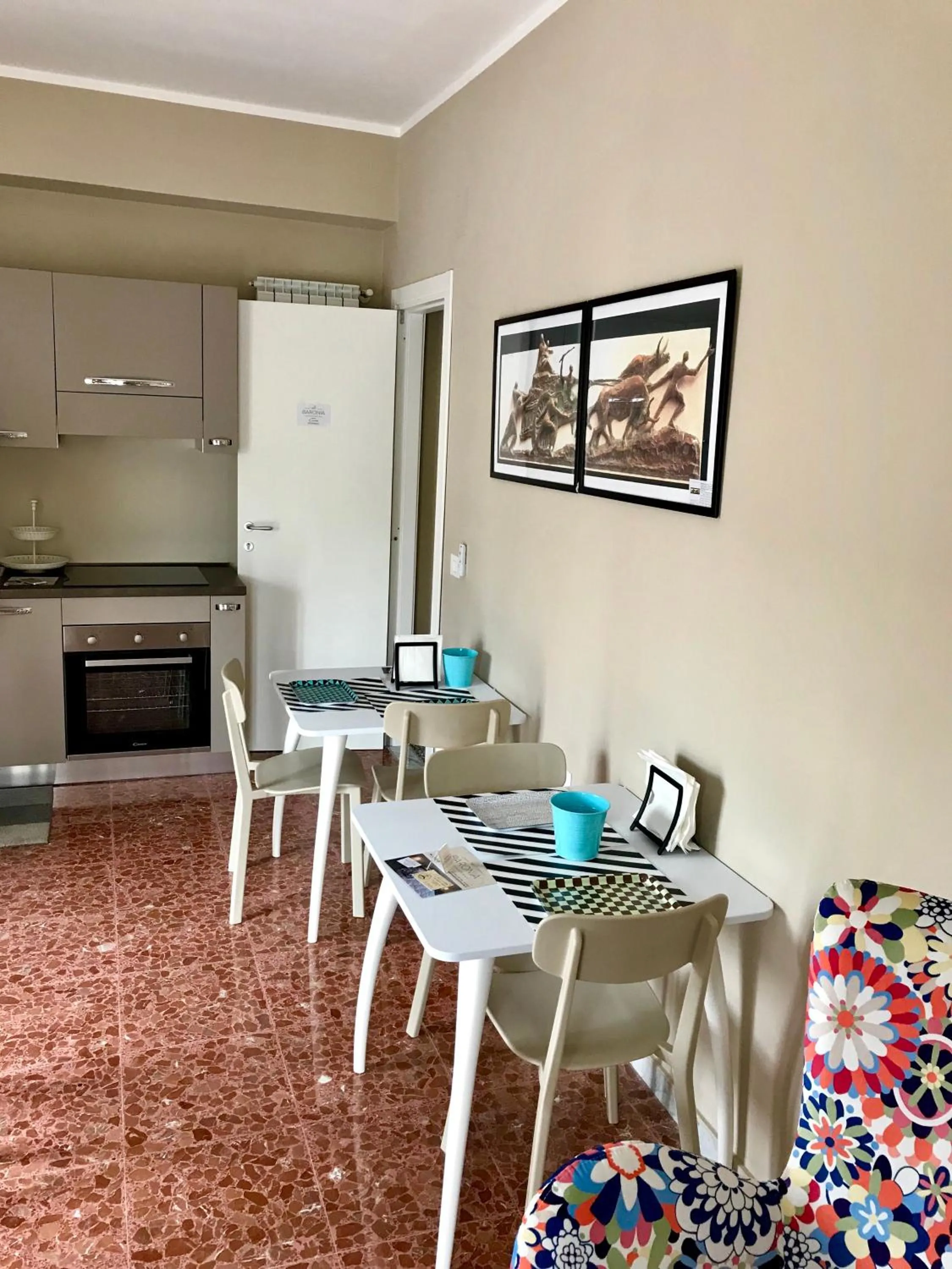 Communal kitchen in B&B Baronia Luxury Rooms