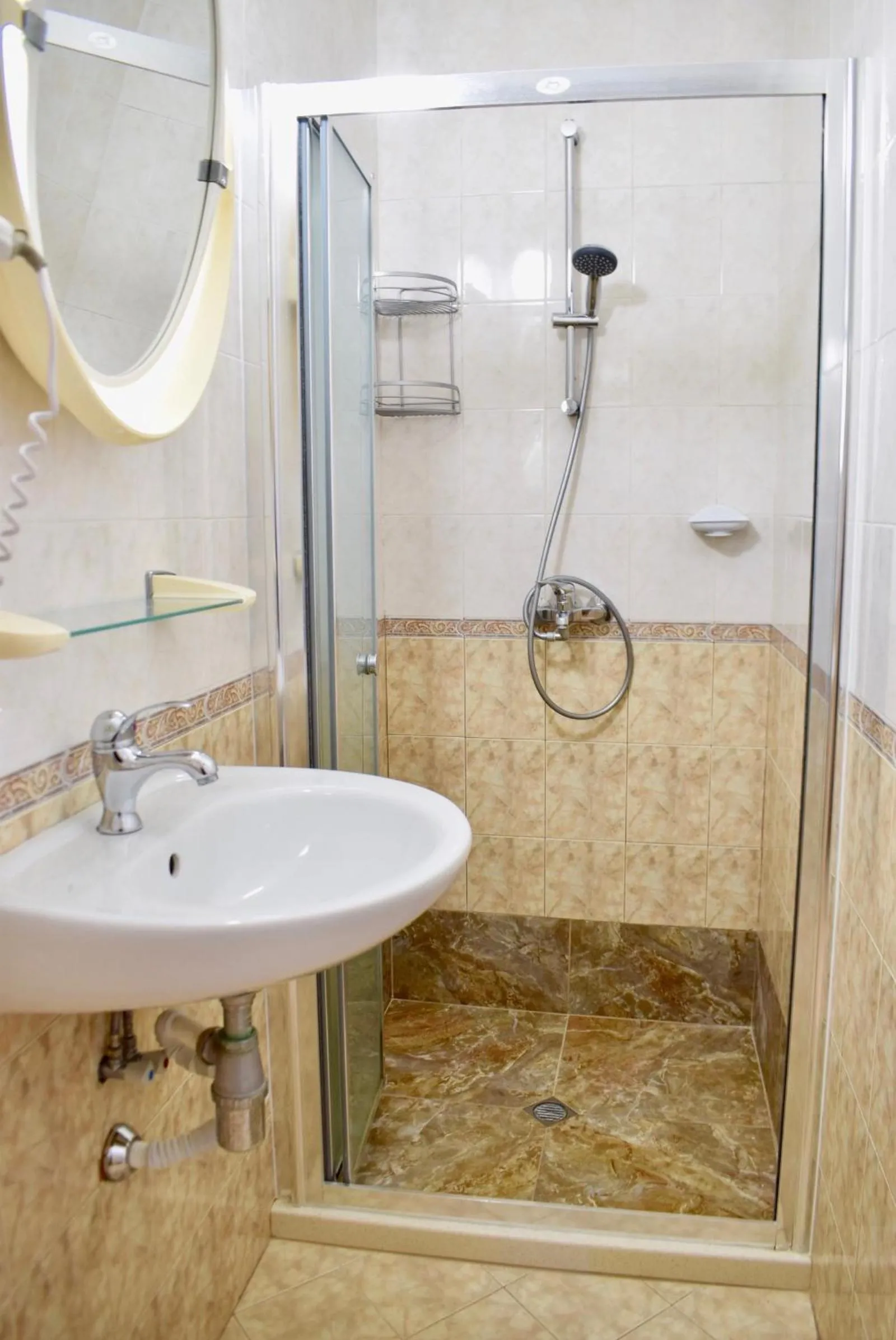 Family Hotel Apolonia