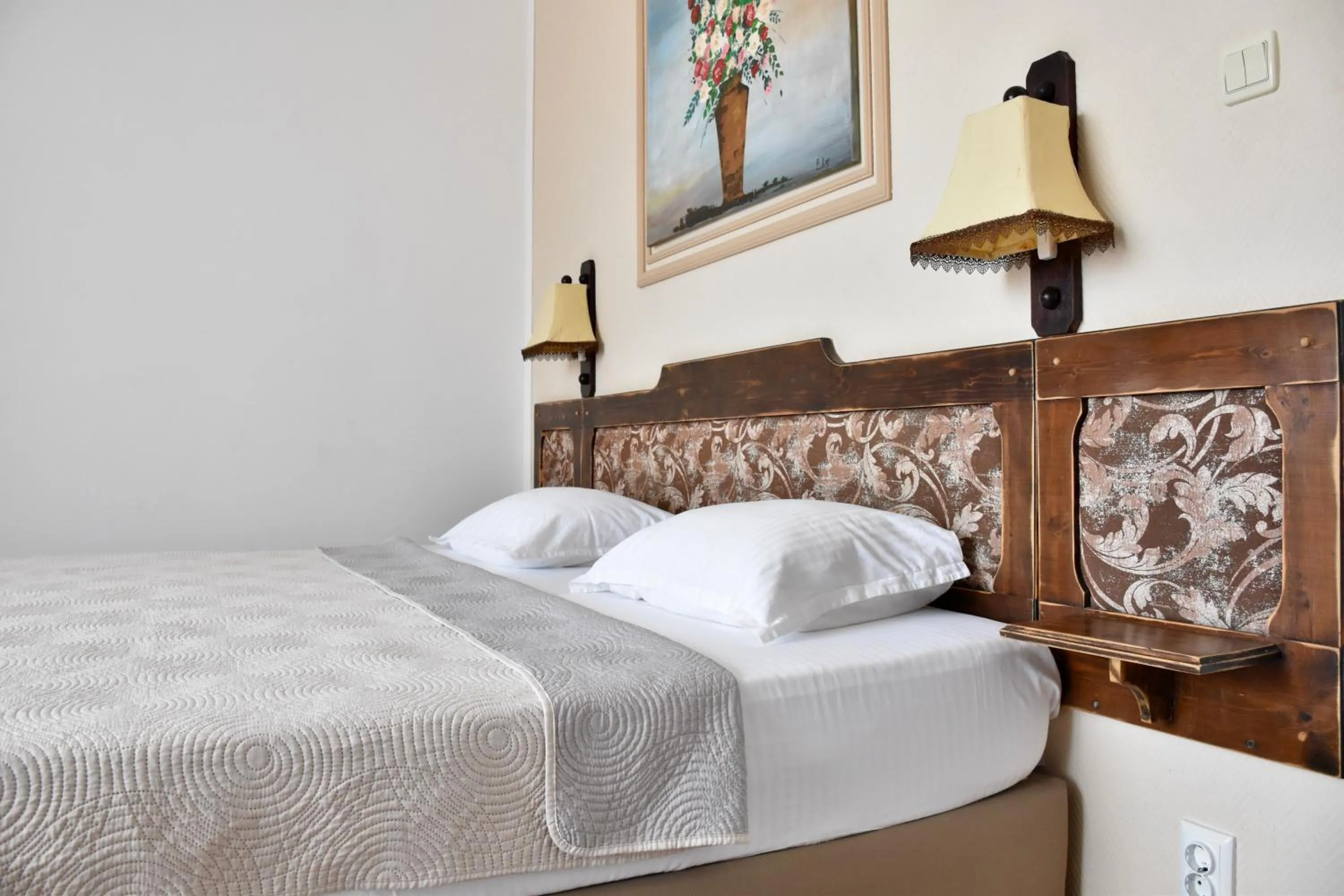 Bed in Family Hotel Apolonia
