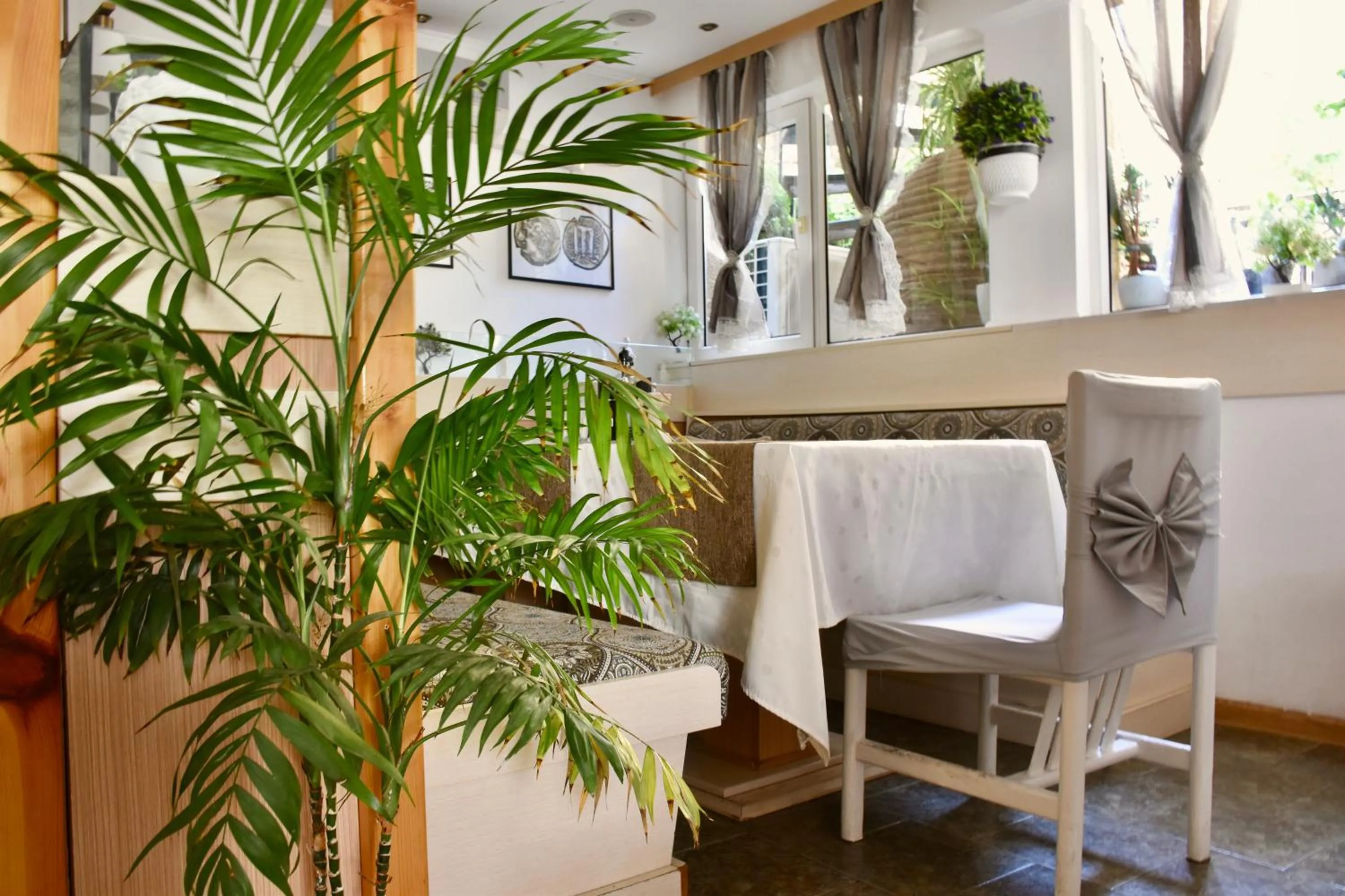 Family Hotel Apolonia