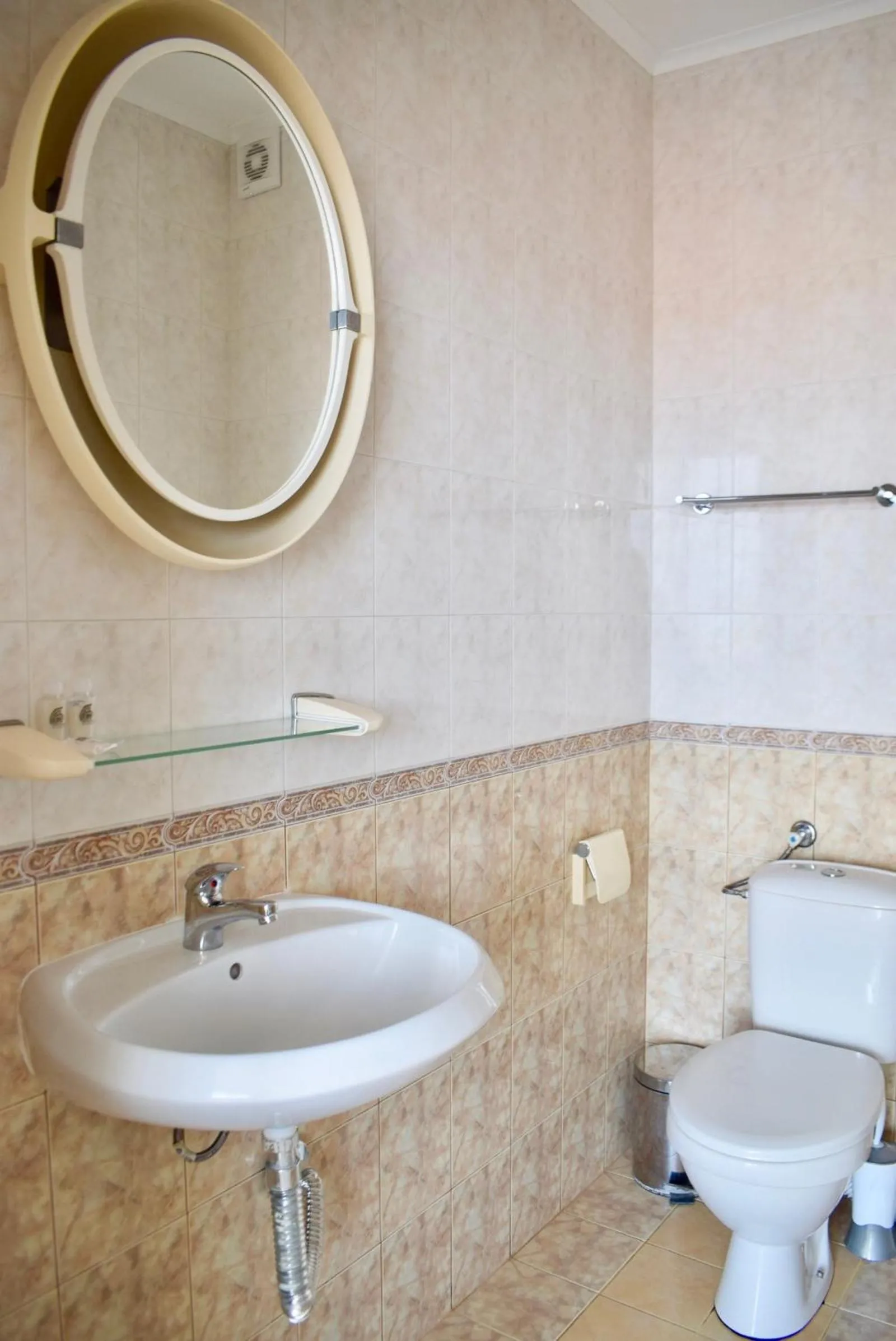 Family Hotel Apolonia