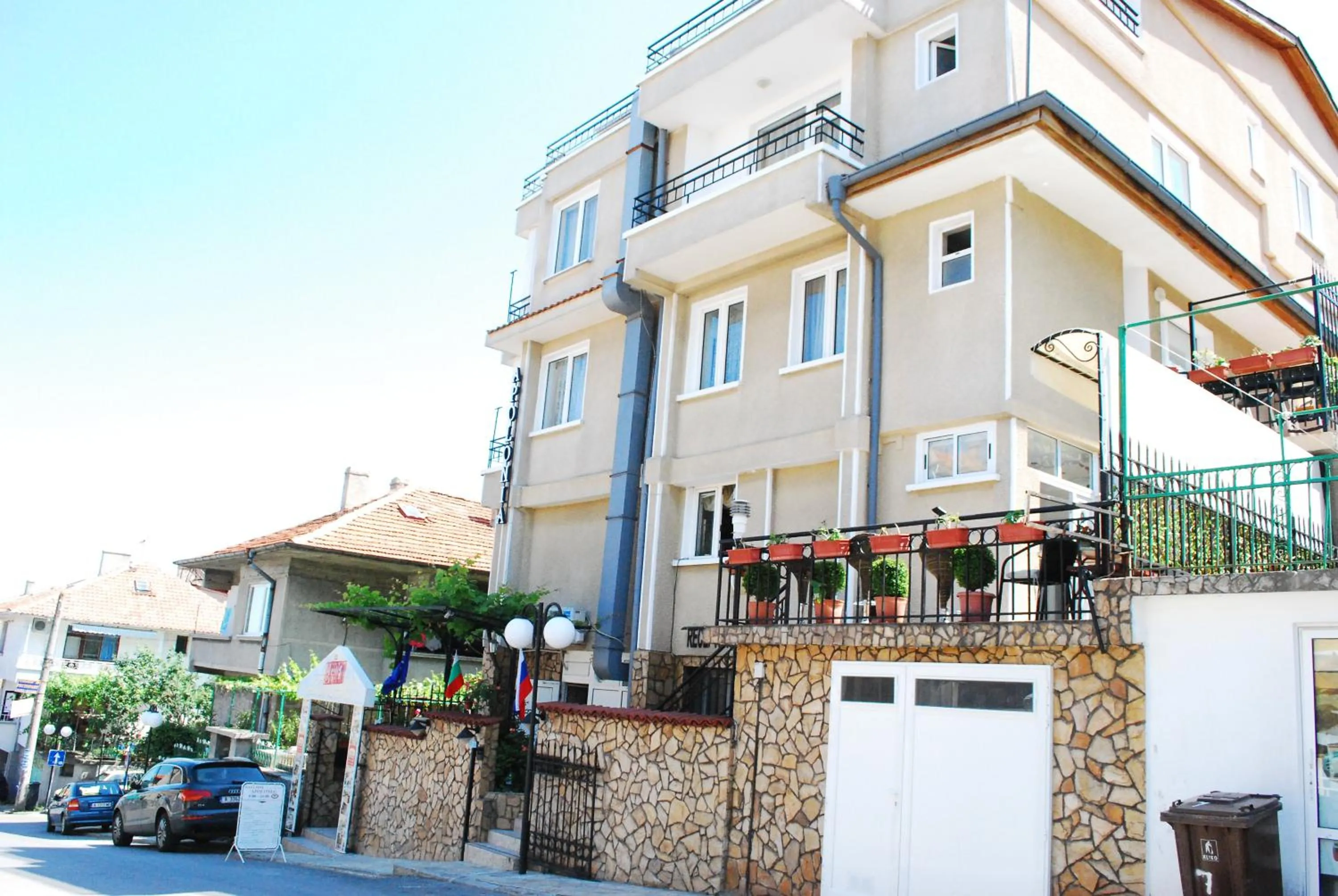 Facade/entrance in Family Hotel Apolonia