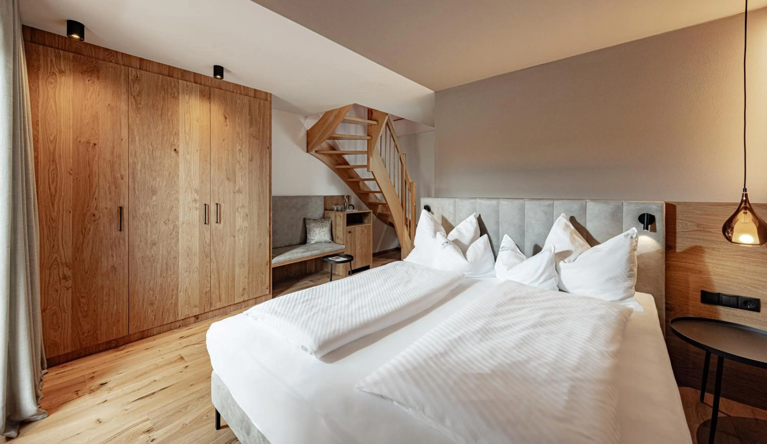 Photo of the whole room, Bed in Panoramahotel Huberhof