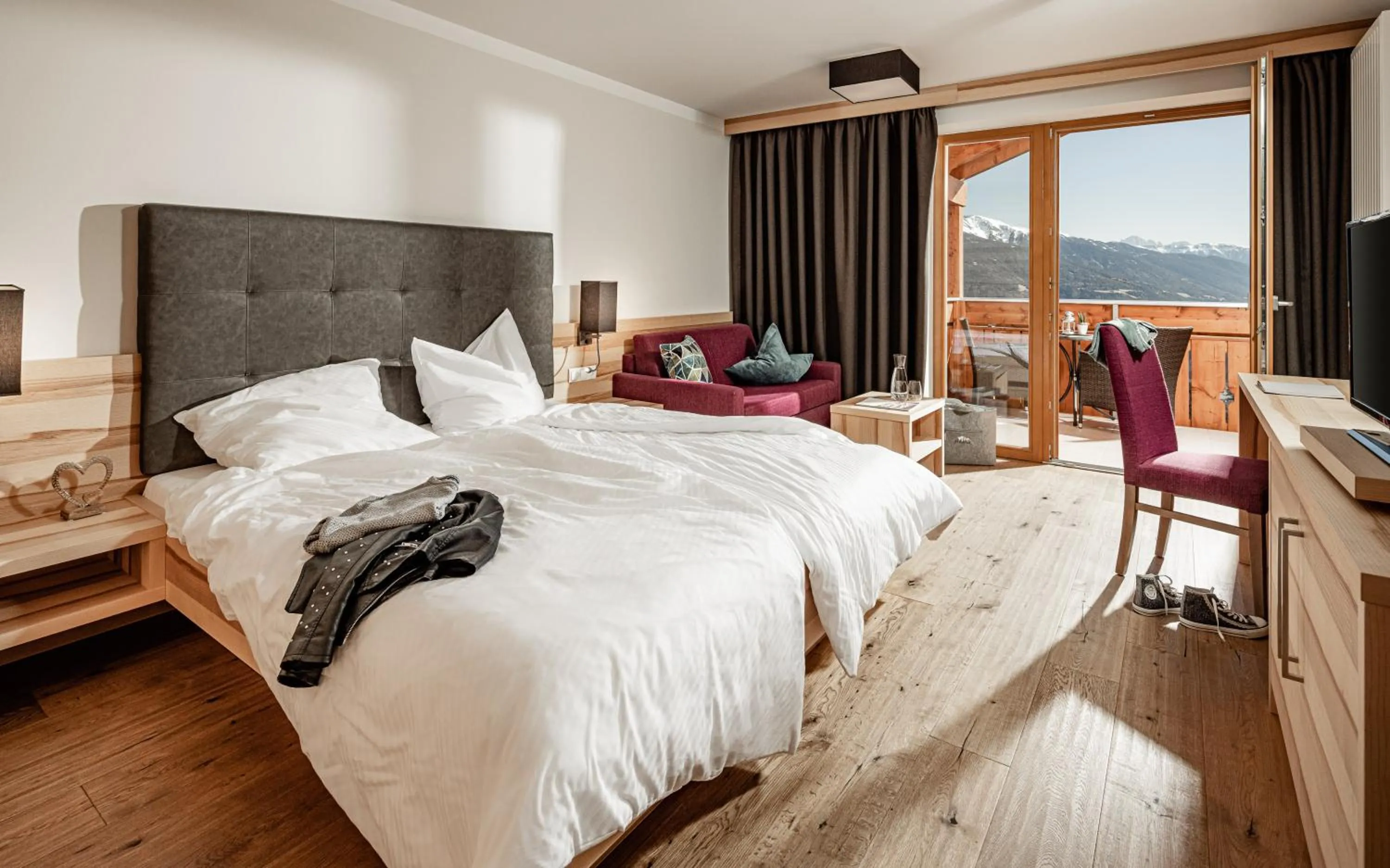 Staff, Bed in Panoramahotel Huberhof