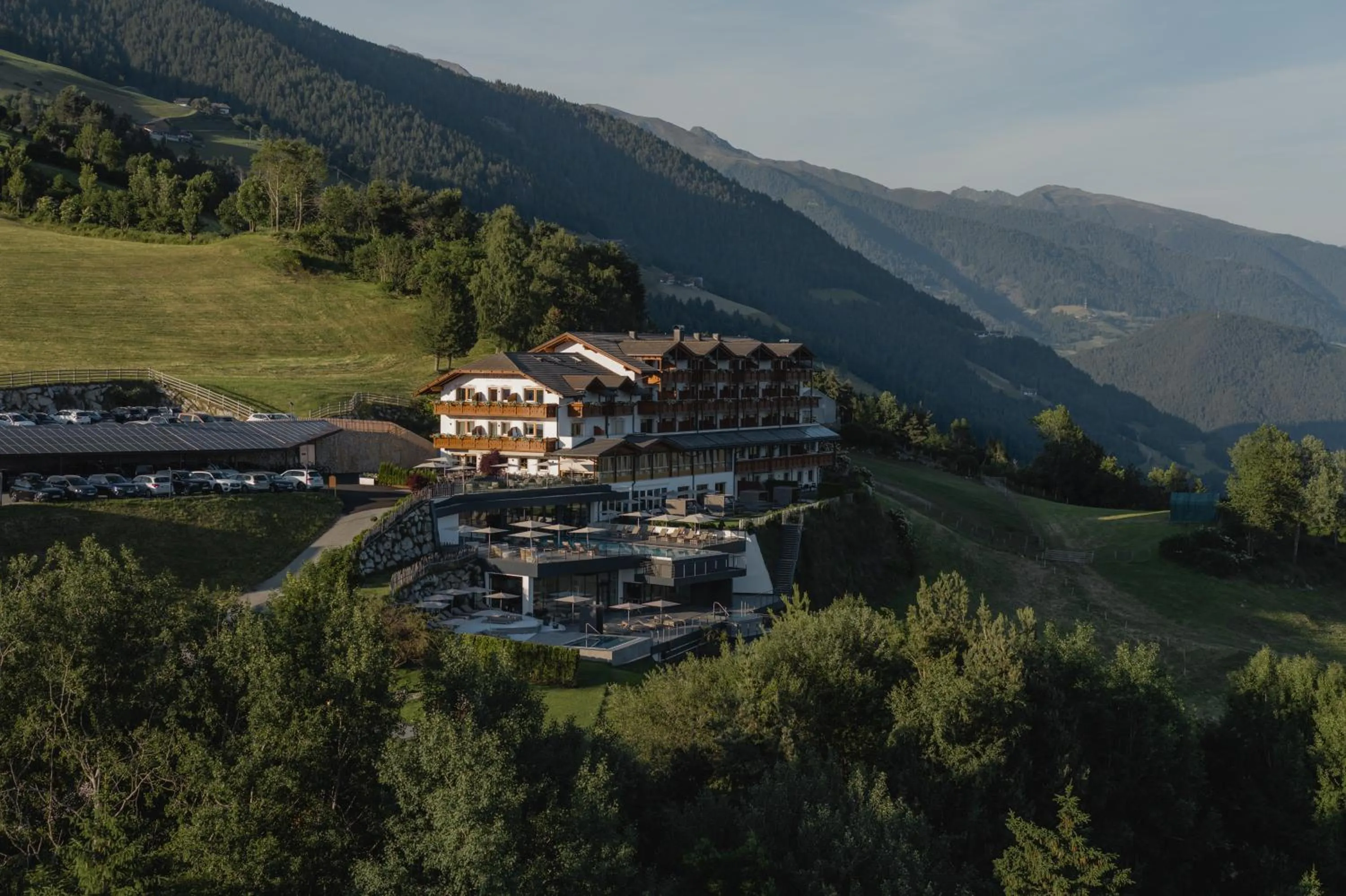 Property building in Panoramahotel Huberhof