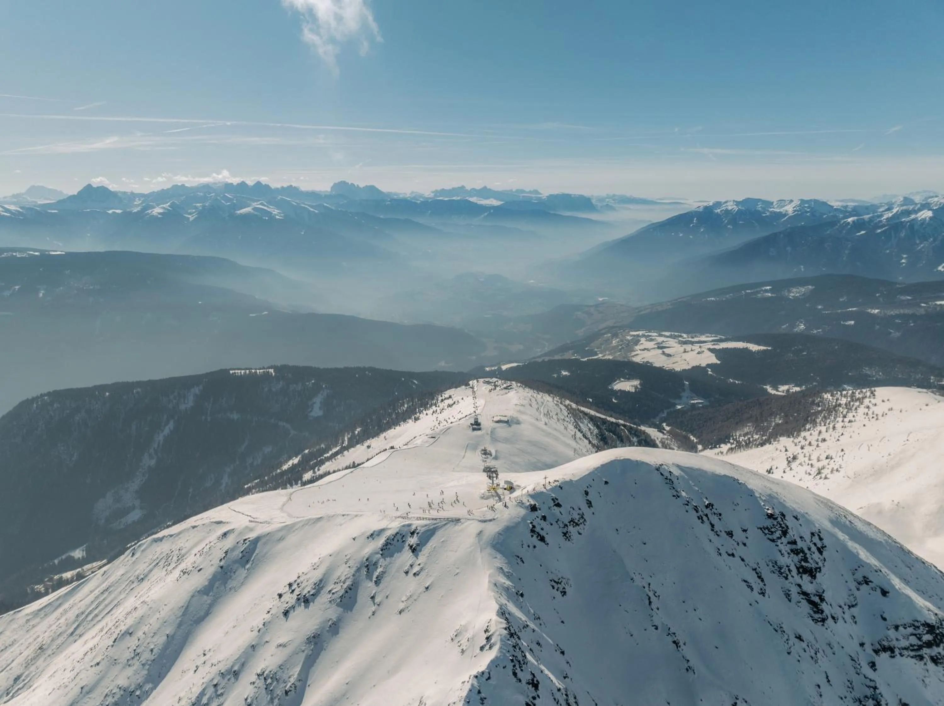 Skiing in Panoramahotel Huberhof