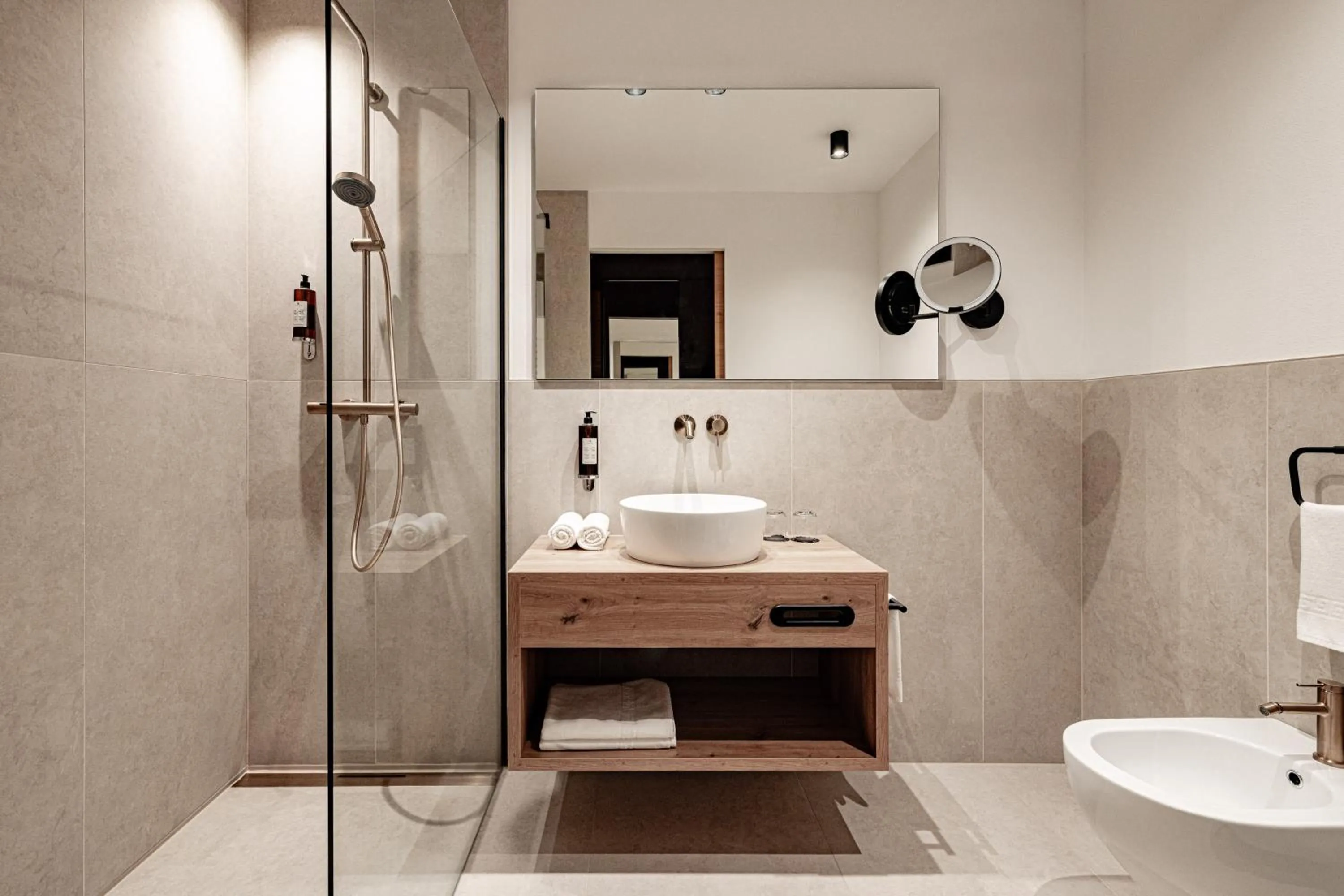 Bathroom in Panoramahotel Huberhof