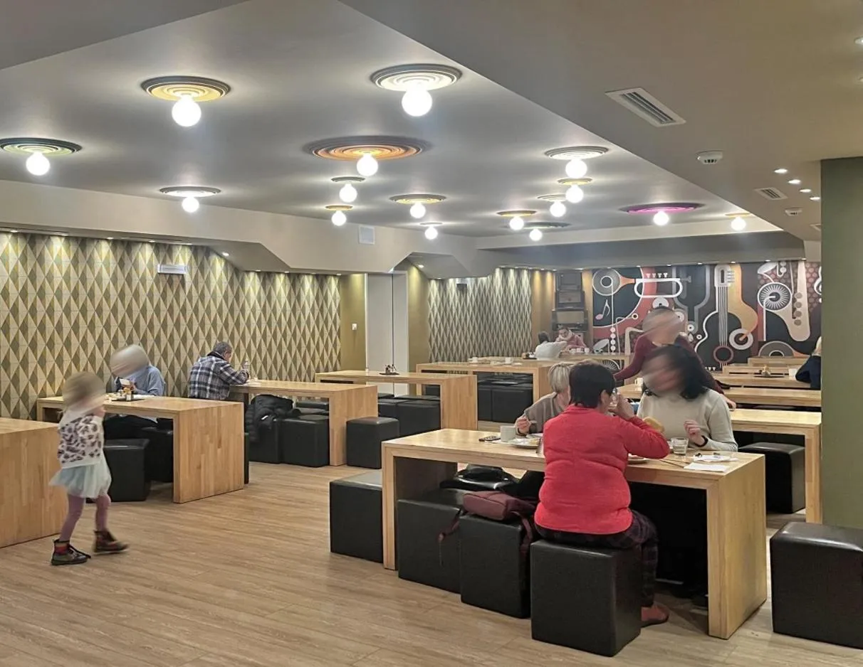 Breakfast in Five Elements Hostel Leipzig