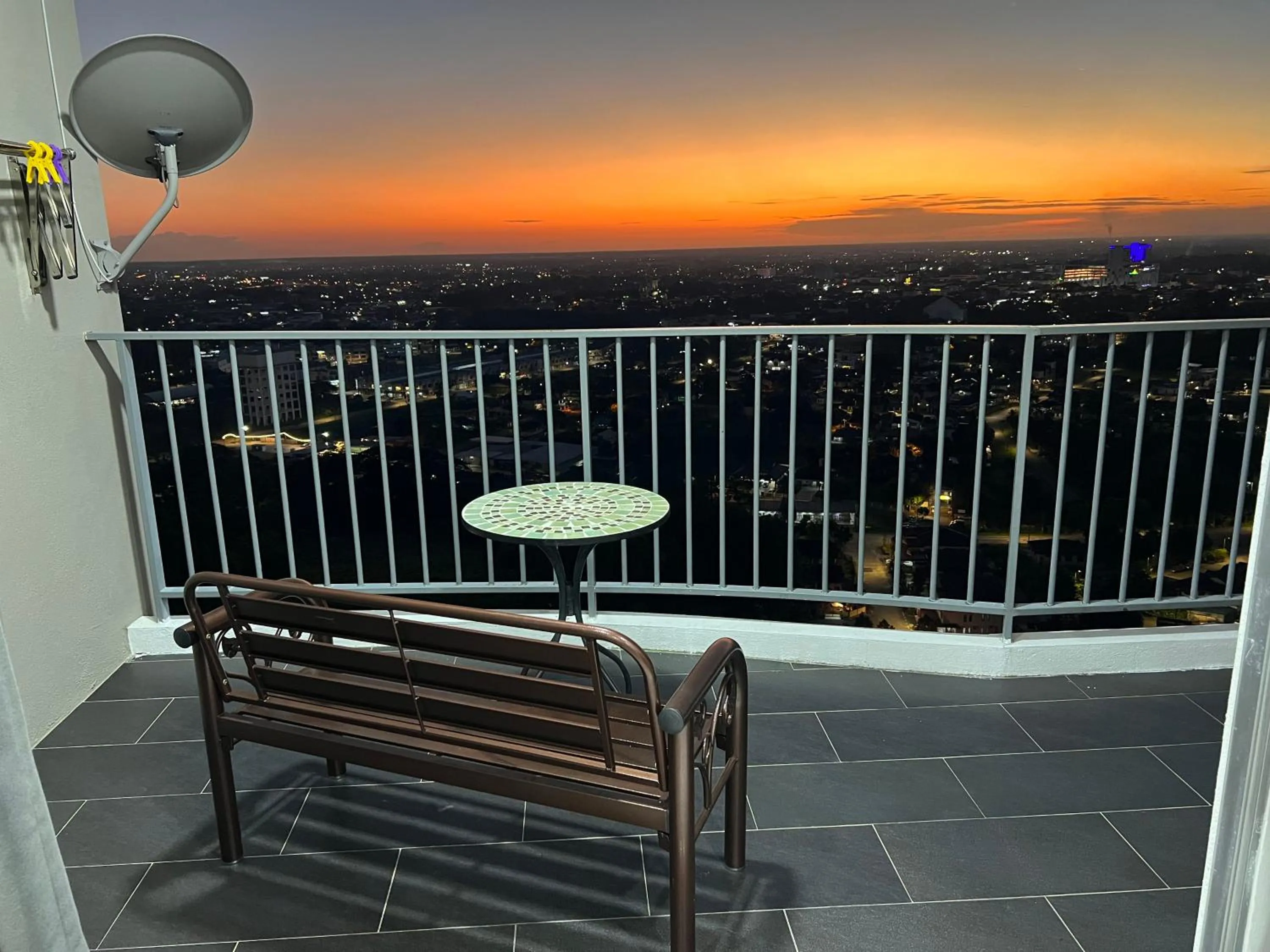 Home Away from Home in Taiping - 3R4B Family & Group Friendly!