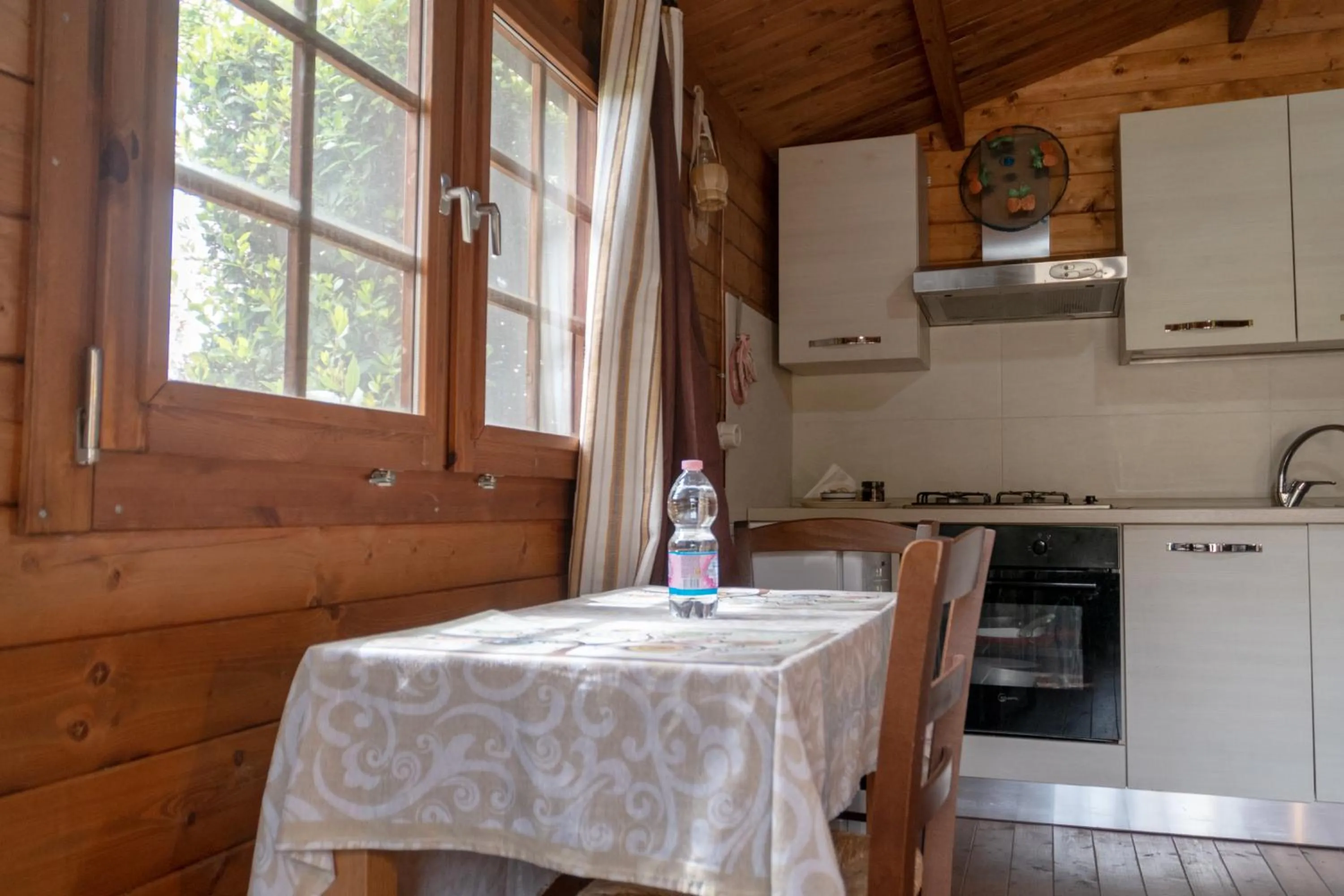 Kitchen or kitchenette in I Lecci Guesthouse