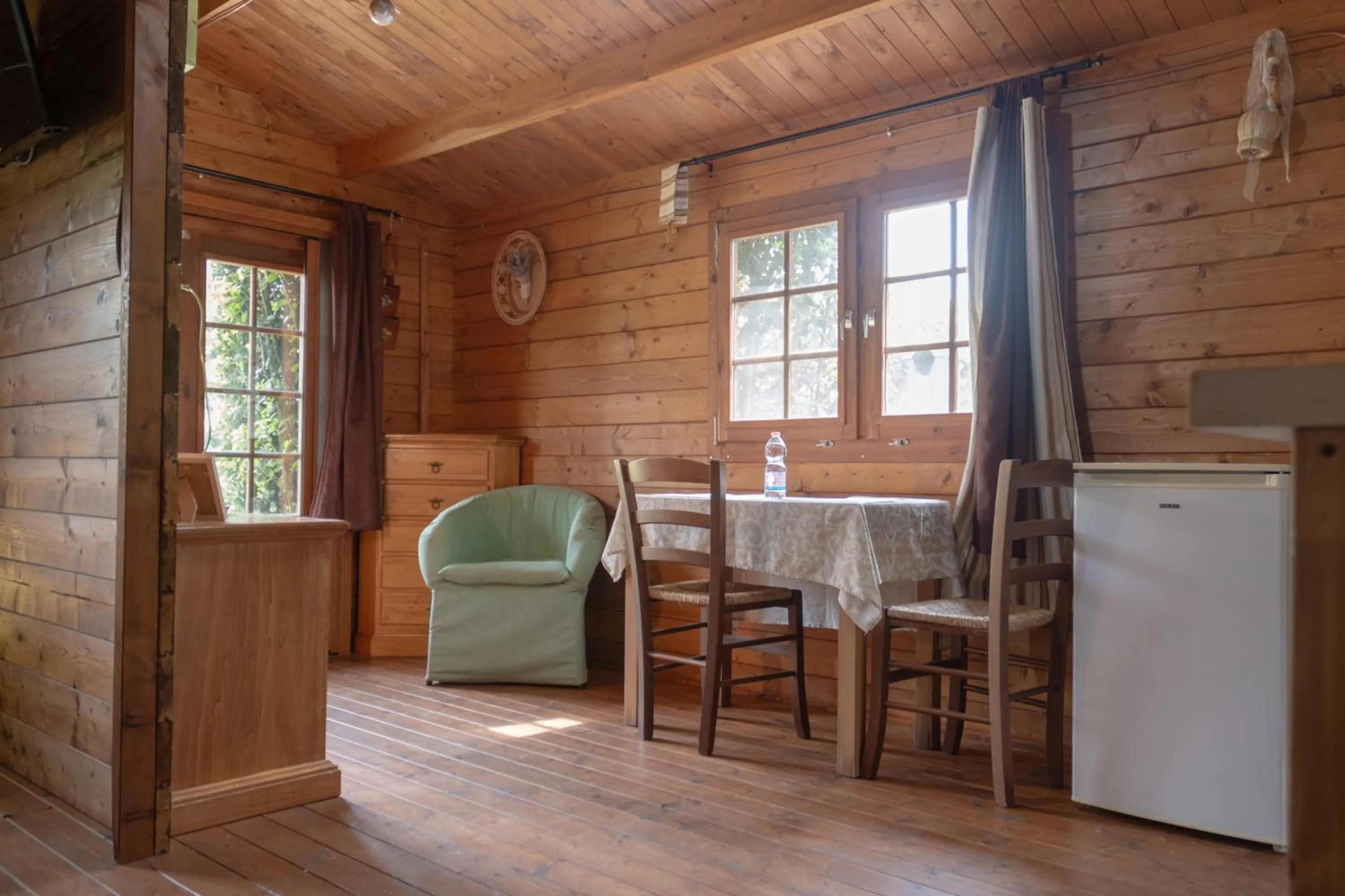 TV and multimedia in I Lecci Guesthouse