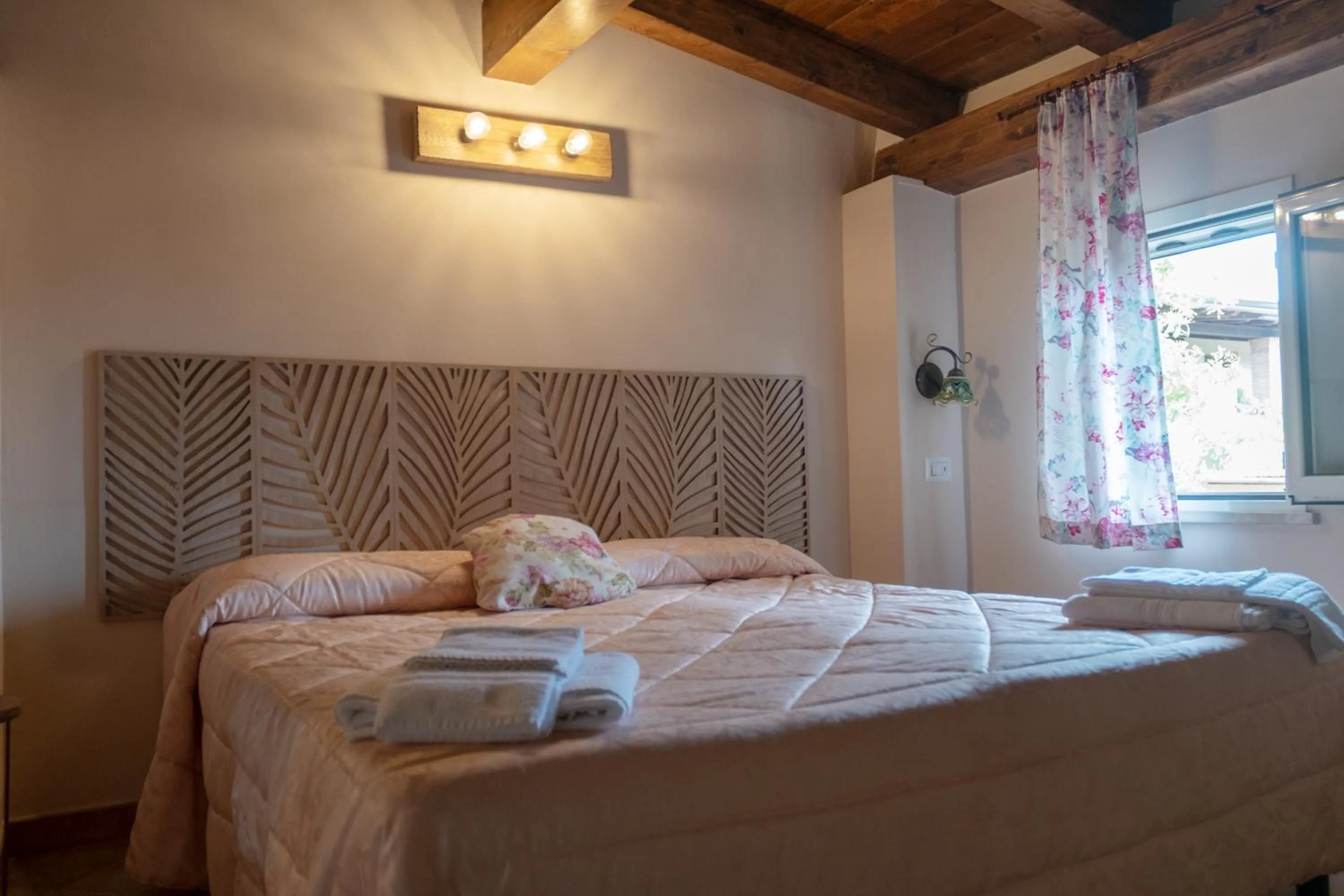 Bed in I Lecci Guesthouse