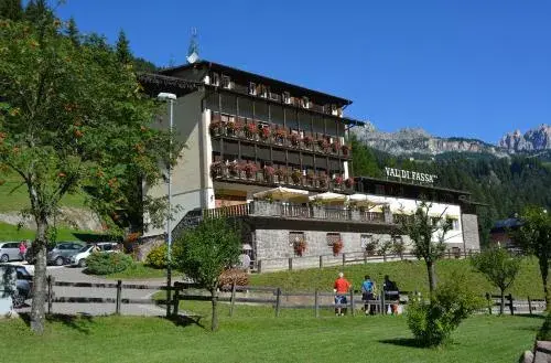 Hotel Val Di Fassa Hotel Val Di Fassa