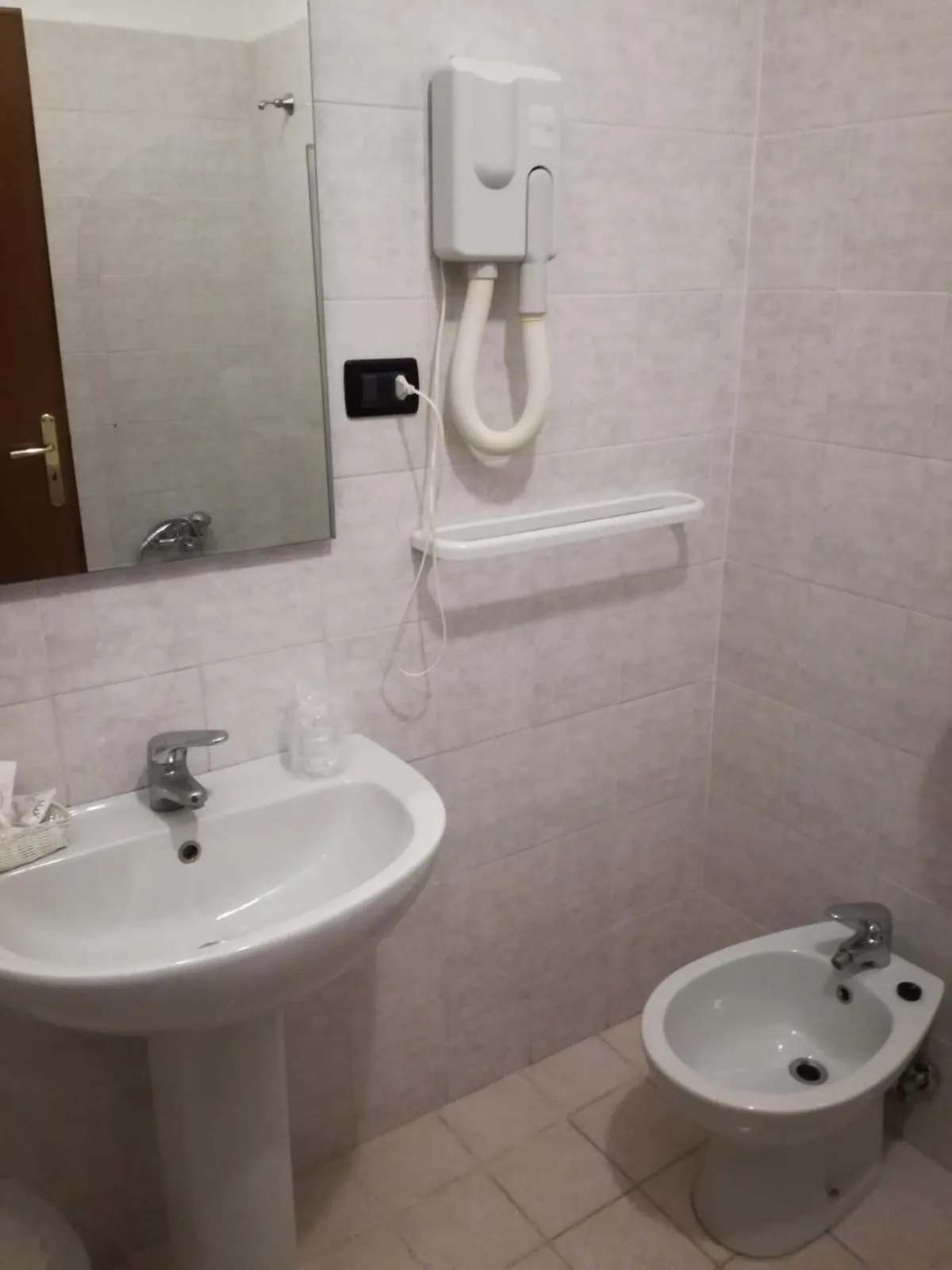 Bathroom in Hotel Giulia