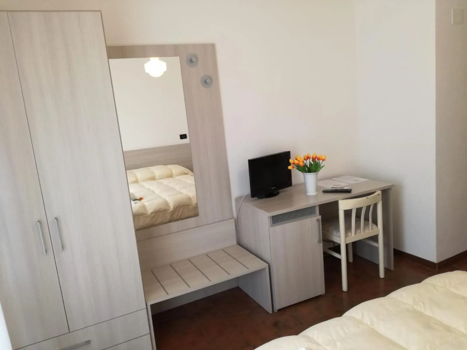 Photo of the whole room in Hotel Giulia