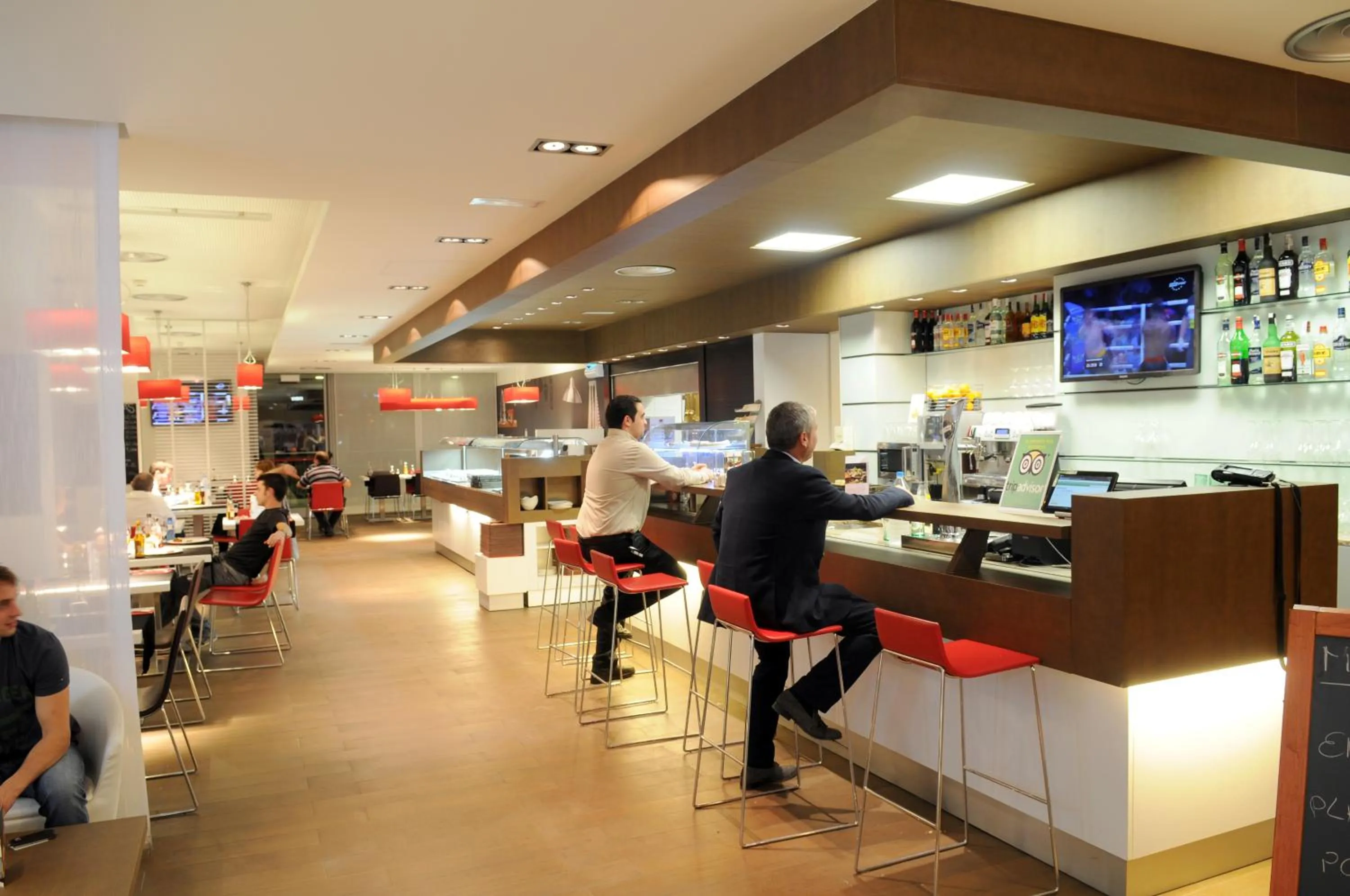 Restaurant/places to eat in Ibis Budget Lleida