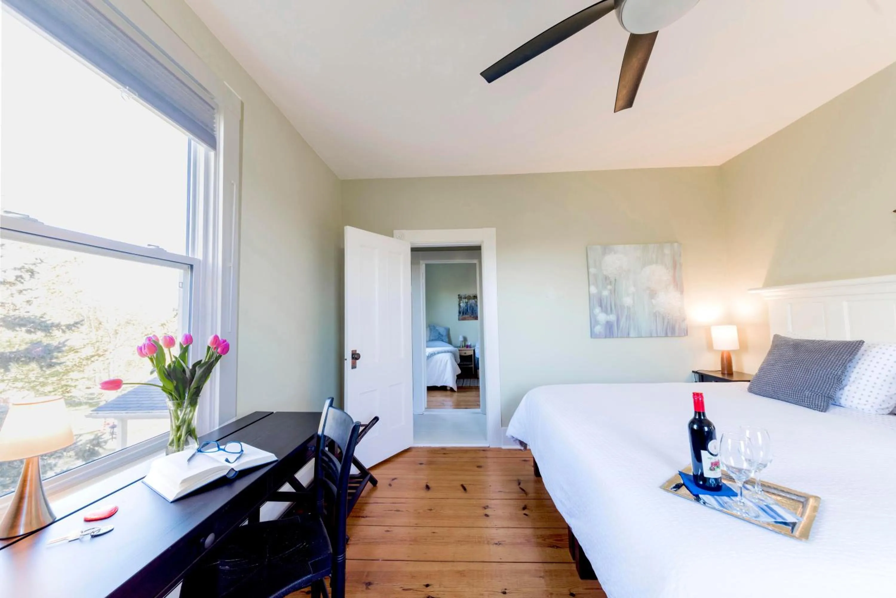 Bed in River Ridge Lodge