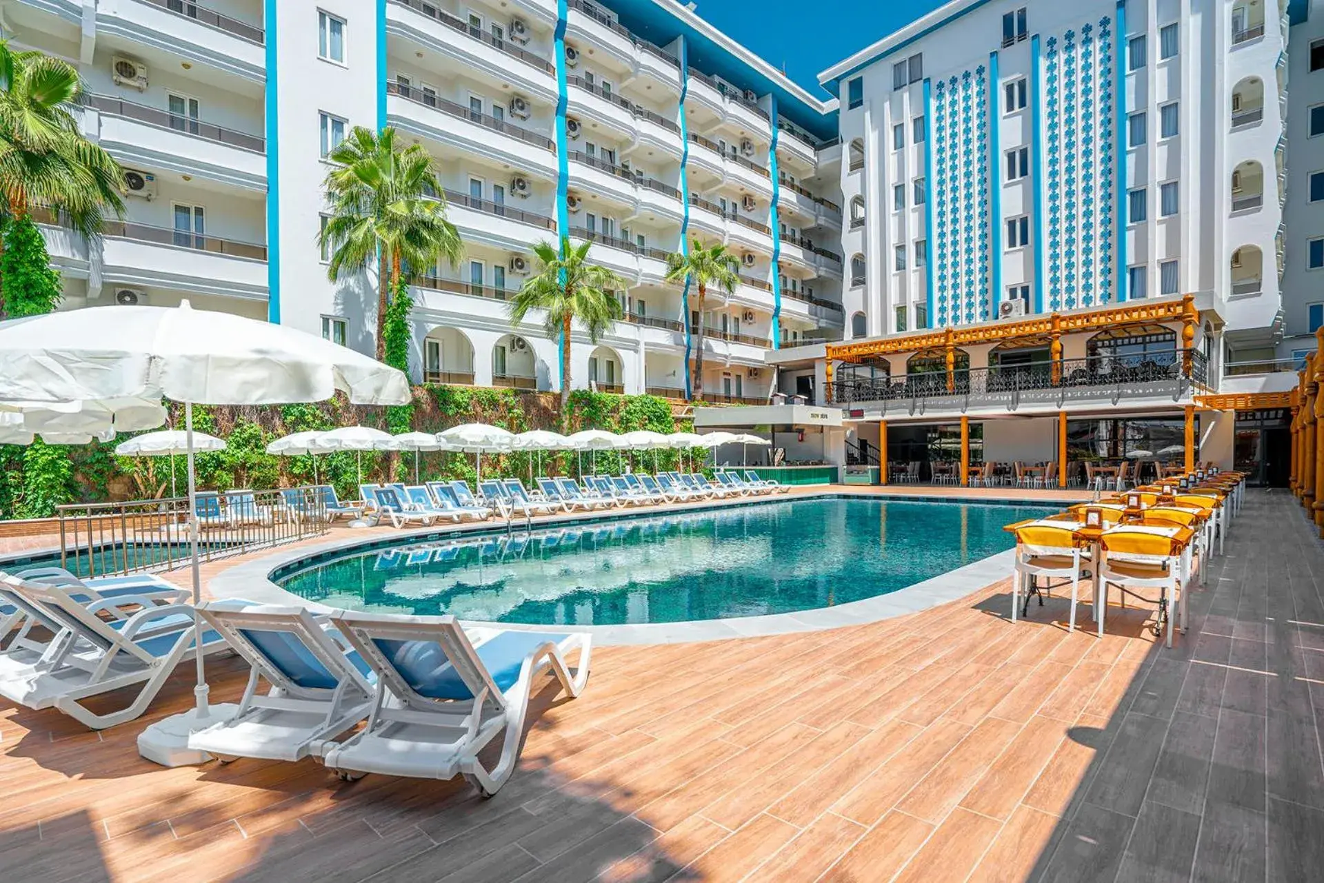 Swimming Pool in Blue Star Hotel