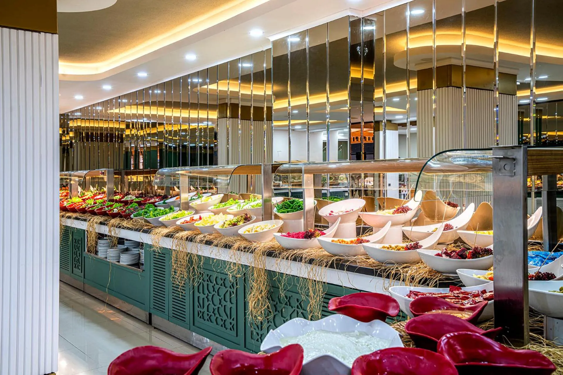 Restaurant/places to eat in Blue Star Hotel