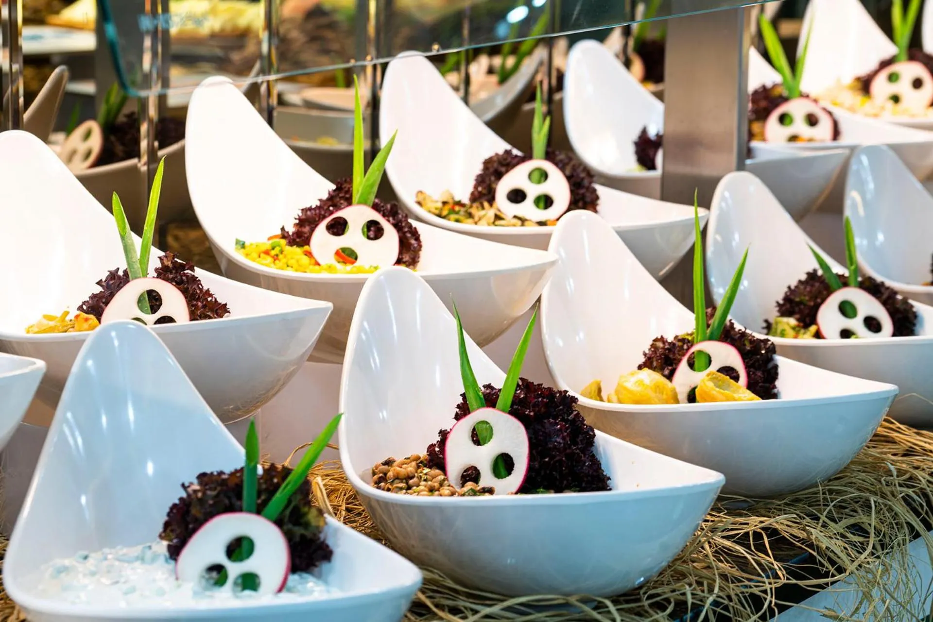 Restaurant/places to eat in Blue Star Hotel