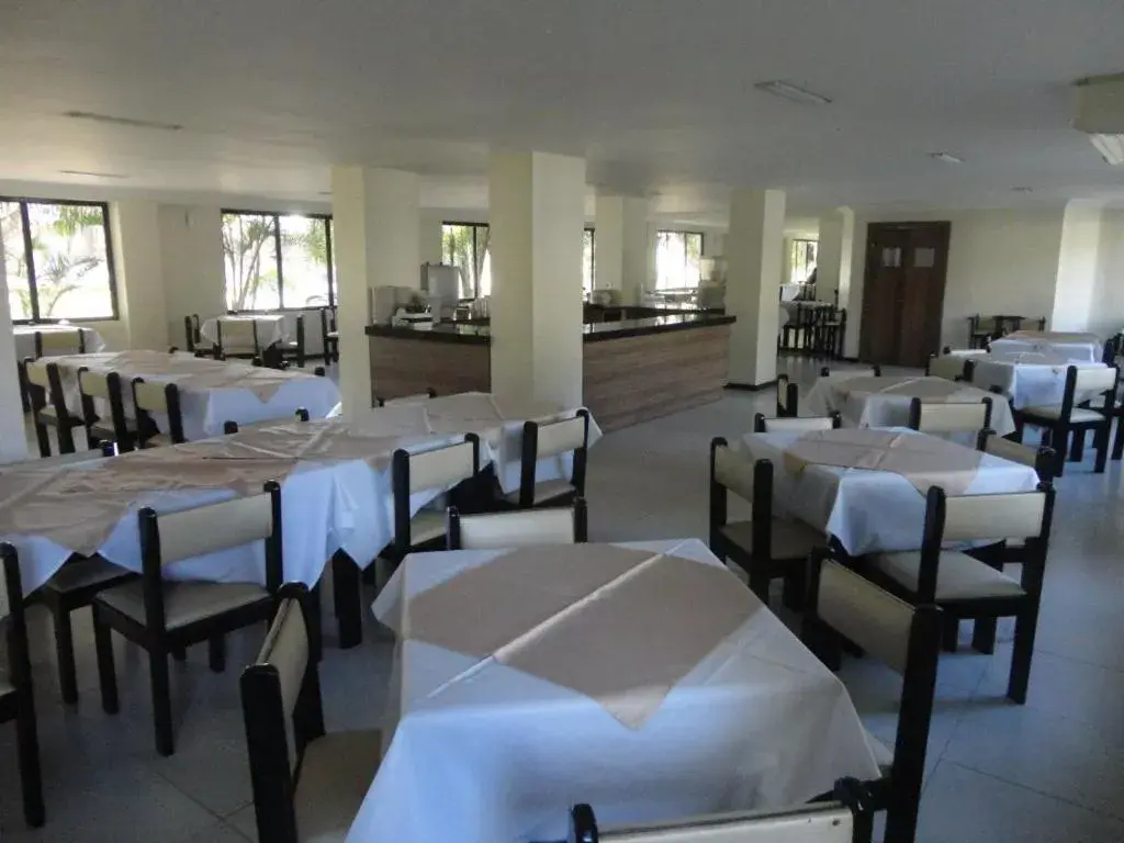 Restaurant/places to eat in Solar das Mangueiras Restaurant/places to eat in Solar das Mangueiras