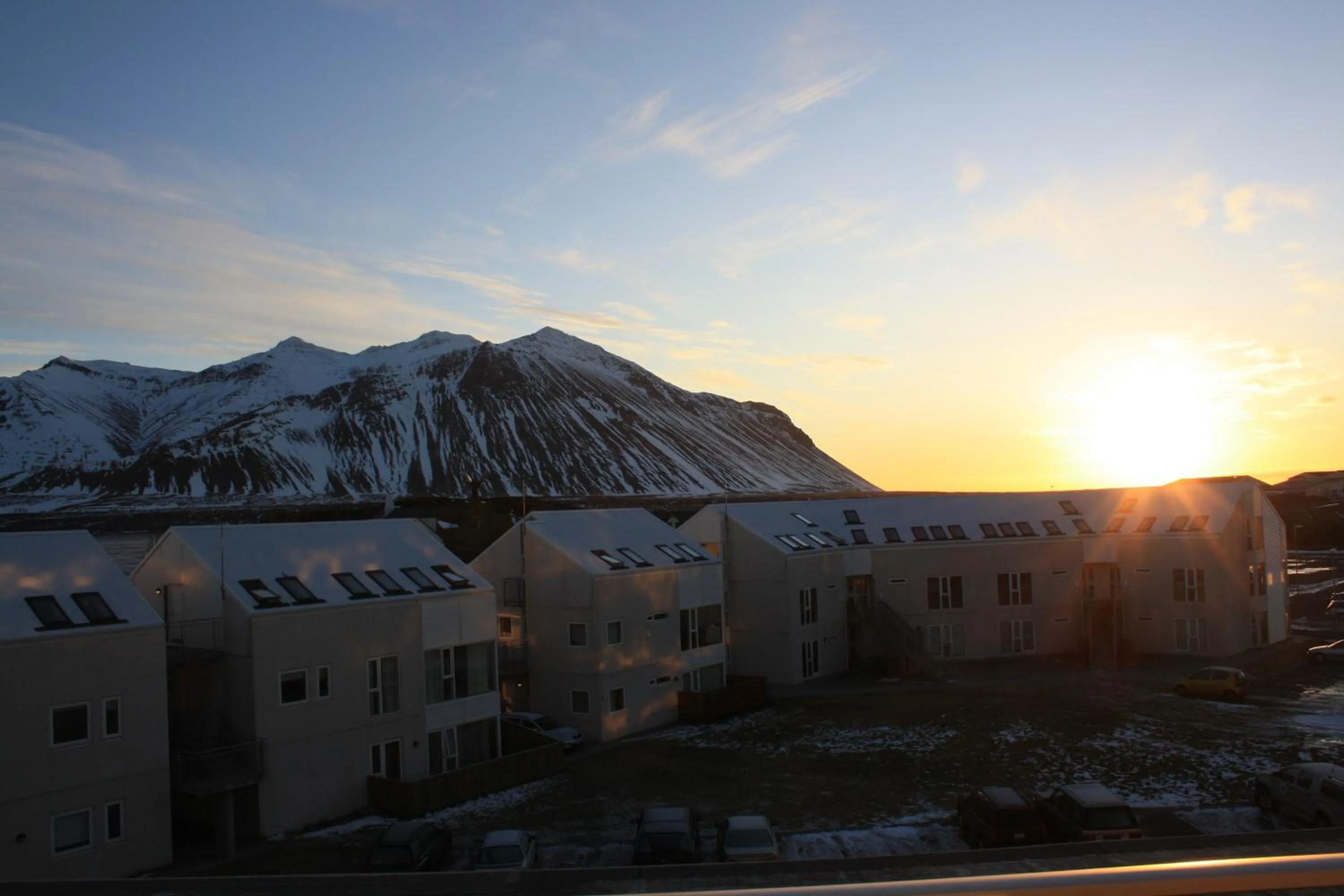Mountain view in Hótel Borgarnes