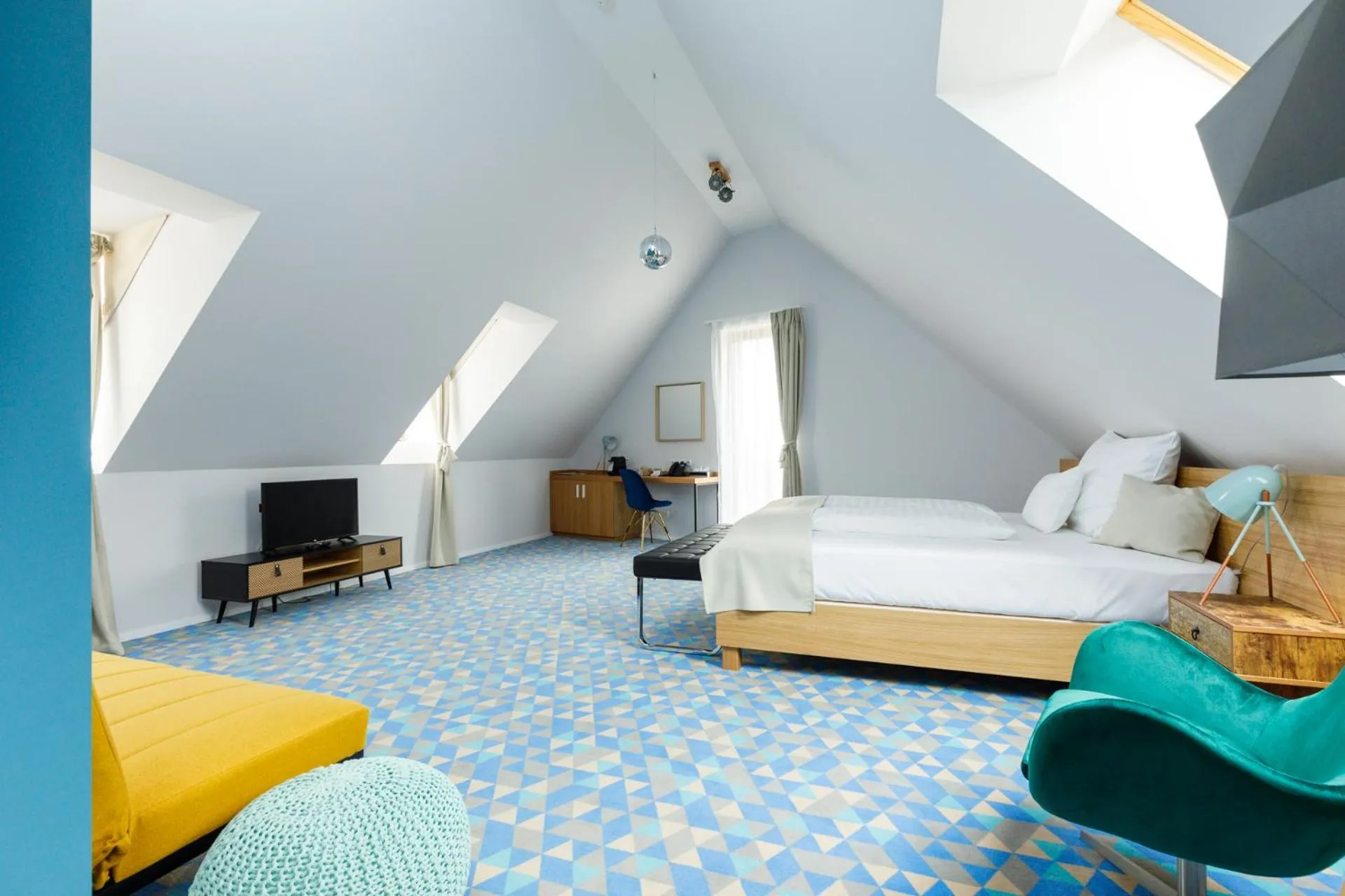 Photo of the whole room, Bed in Hotel Historia Malomkert