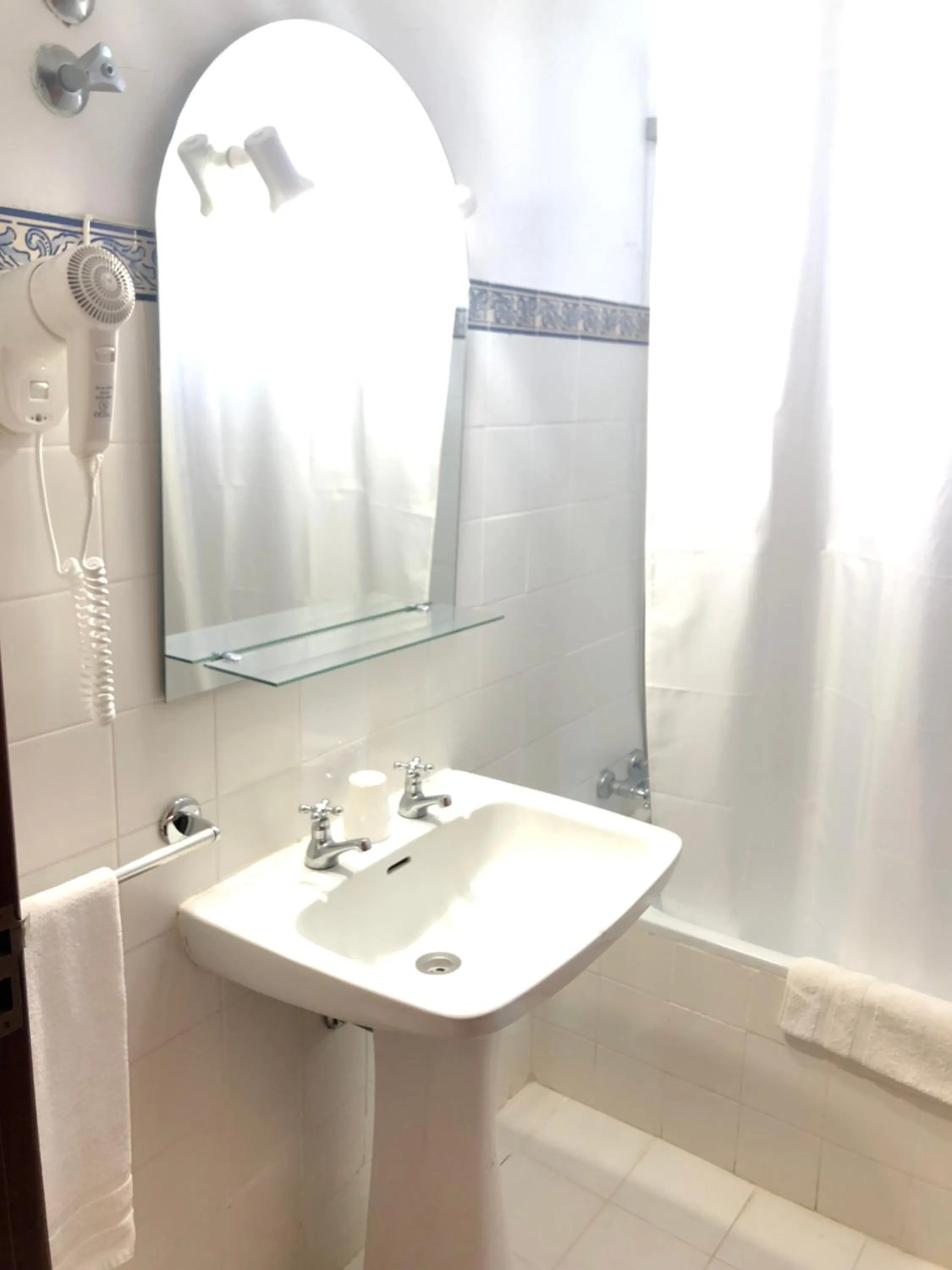 Bathroom in Apartamentos Quinta Mae dos Homens