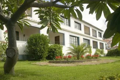 Facade/entrance in Apartamentos Quinta Mae dos Homens Facade/entrance in Apartamentos Quinta Mae dos Homens