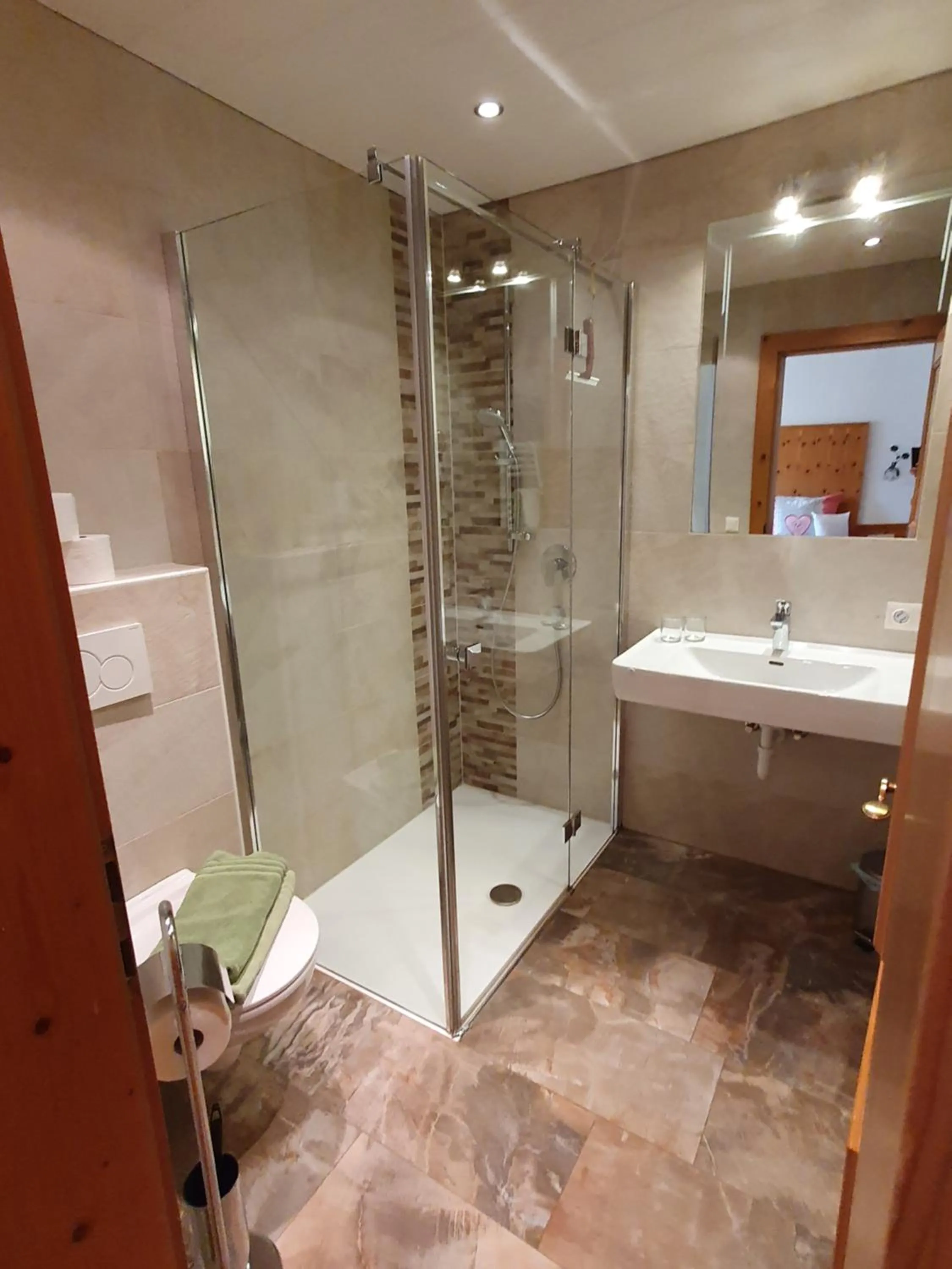 Bathroom in Omesbergerhof