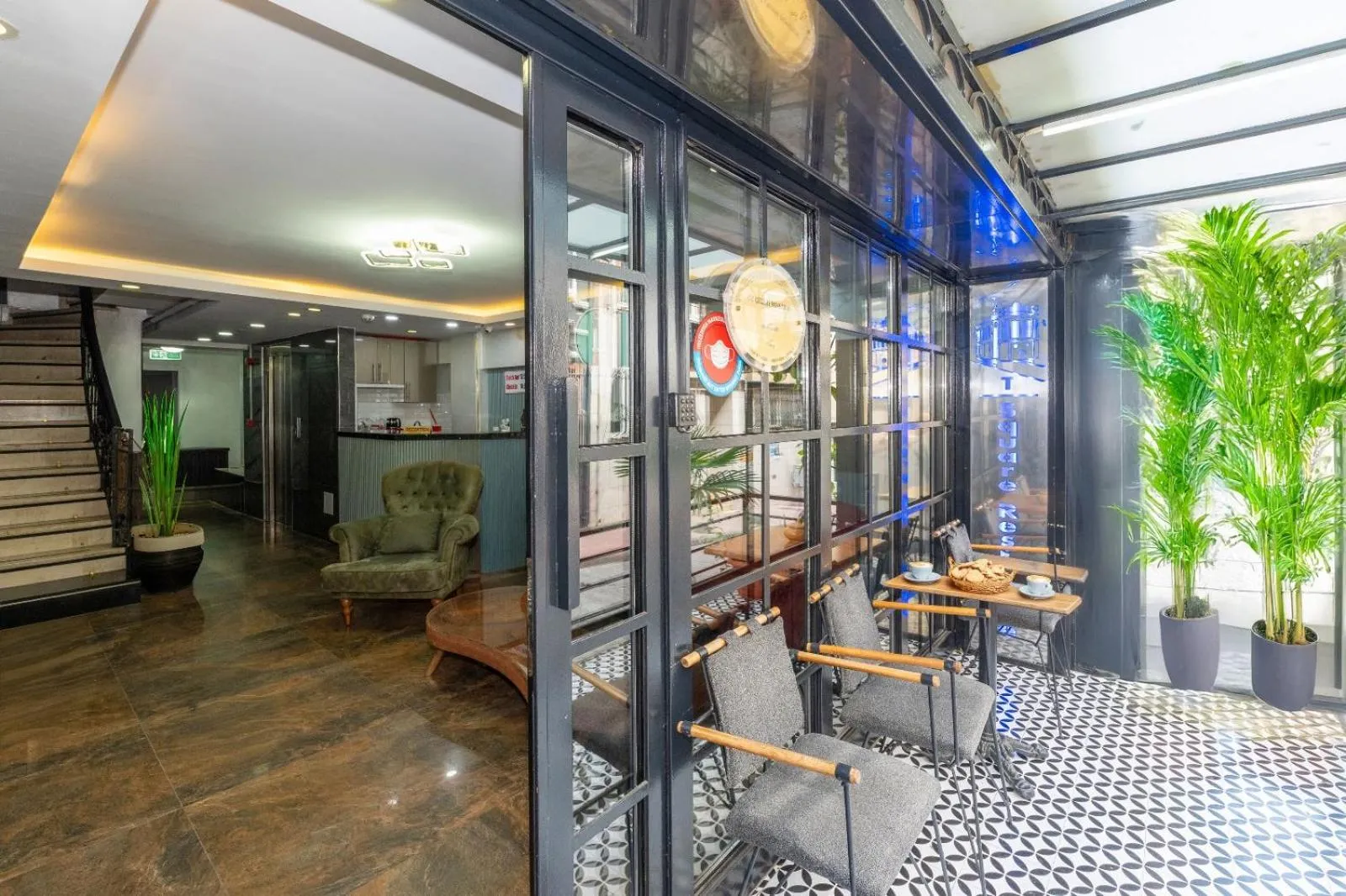 Patio in T-Square Residence