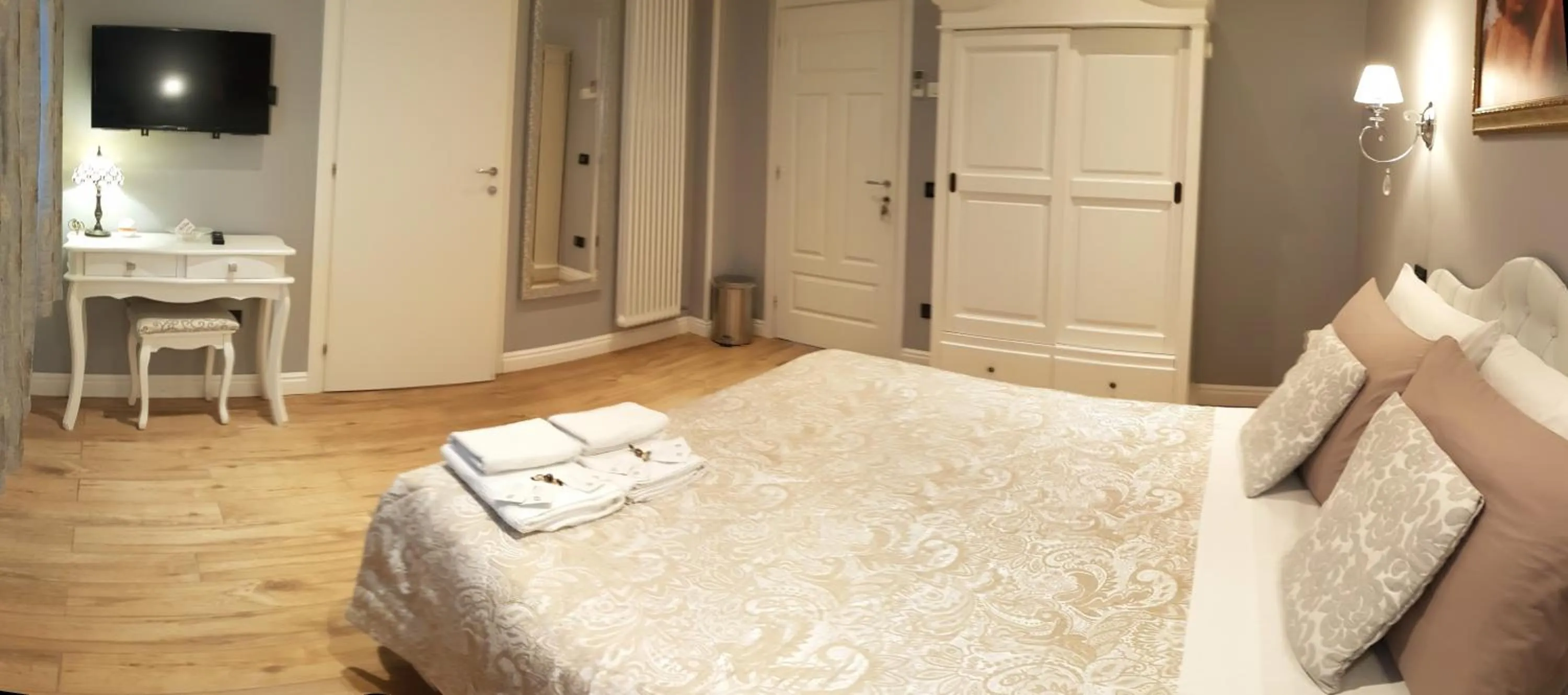 Photo of the whole room, Bed in B&B Fine Venice